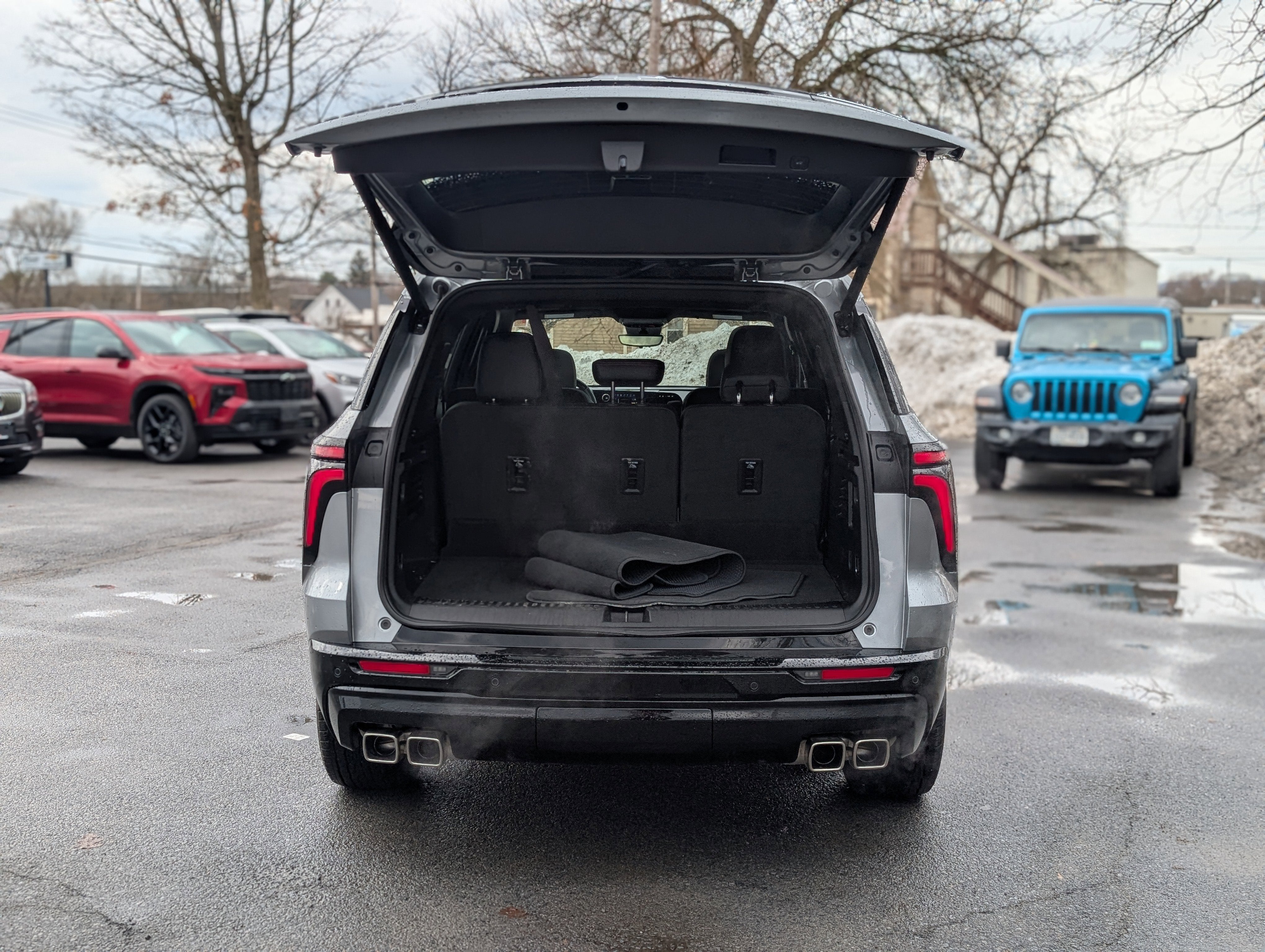 2025 Chevrolet Traverse RS