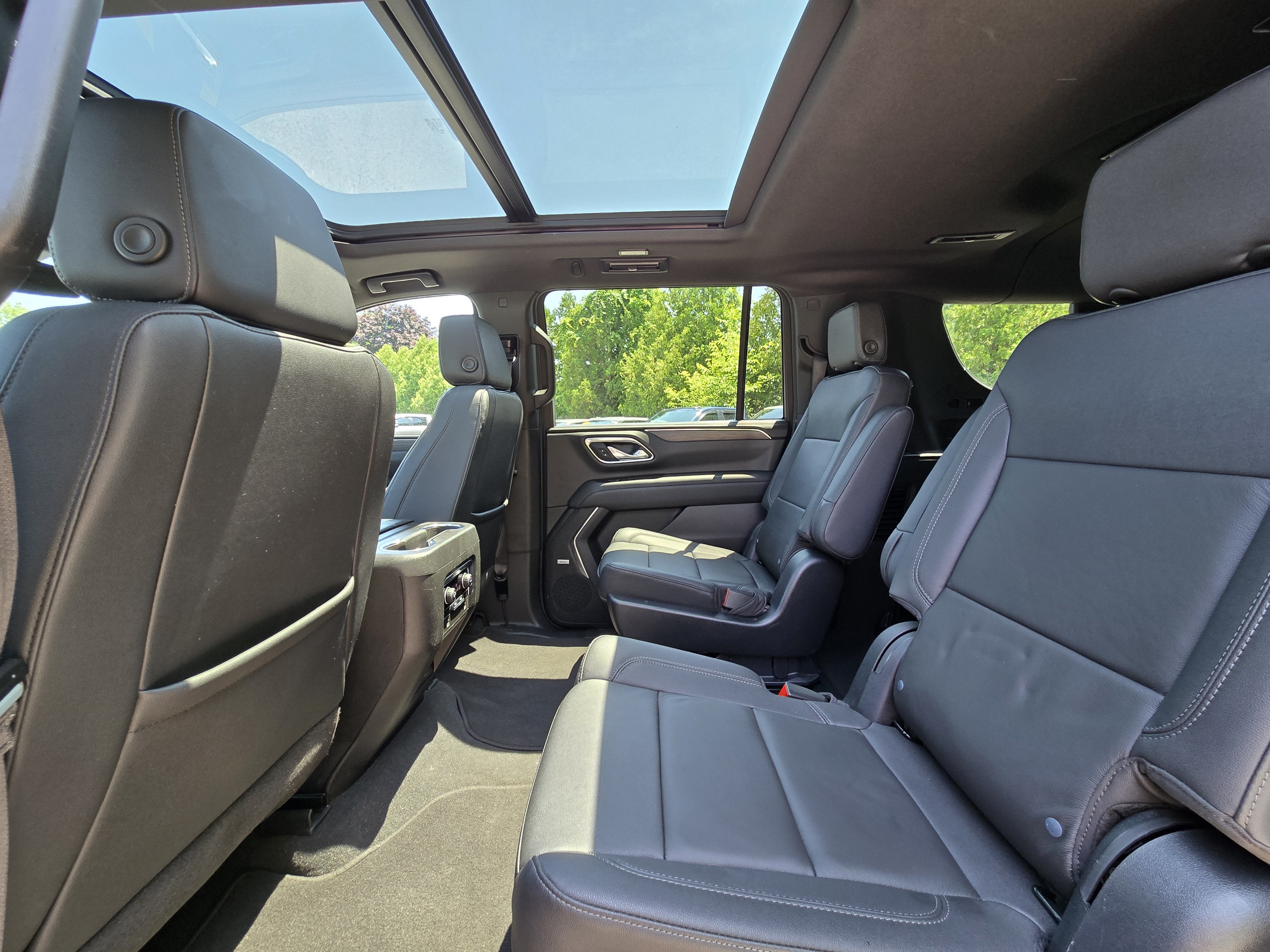 2023 Chevrolet Suburban Z71