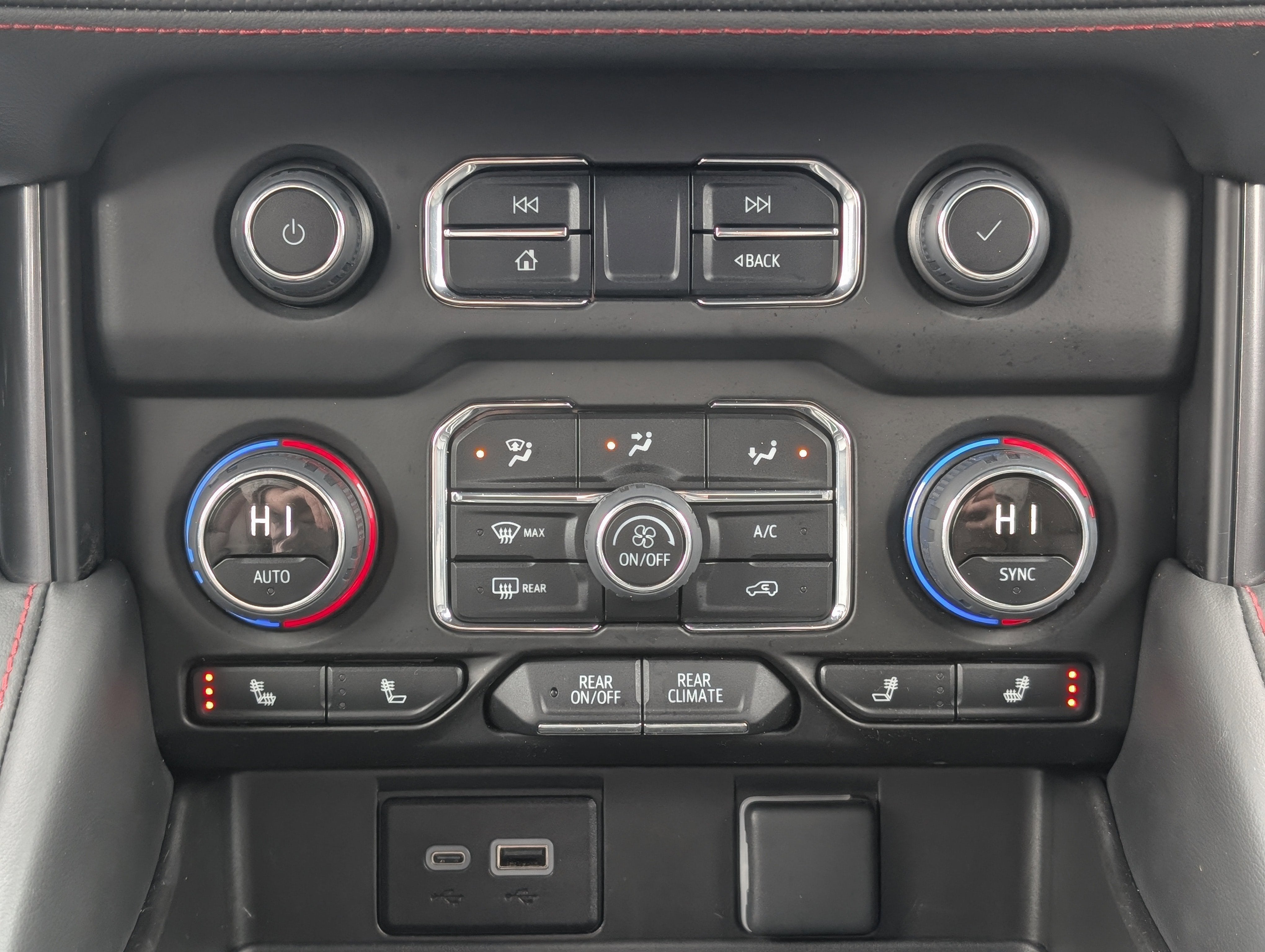 2024 Chevrolet Tahoe RST