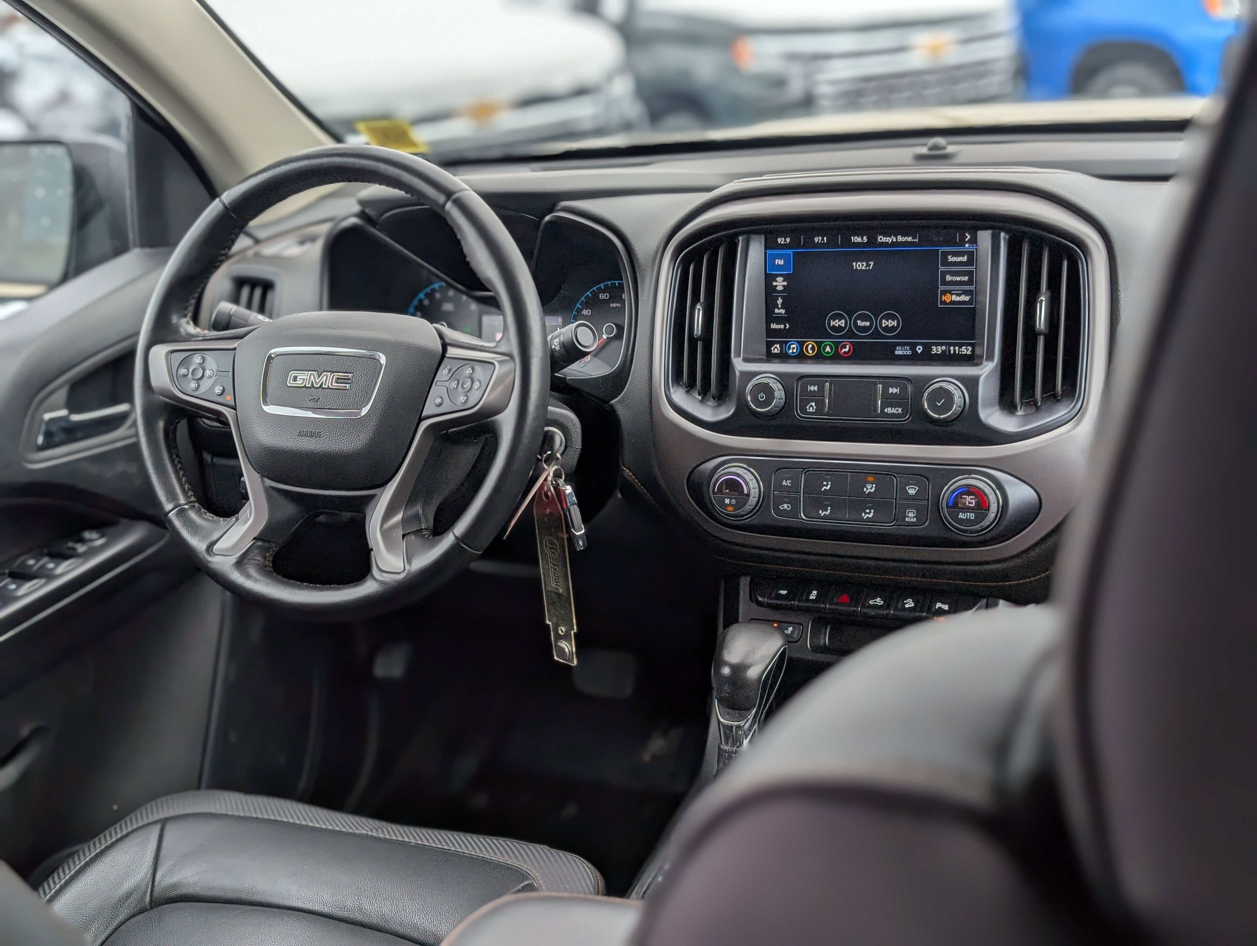 2022 GMC Canyon AT4 - Leather