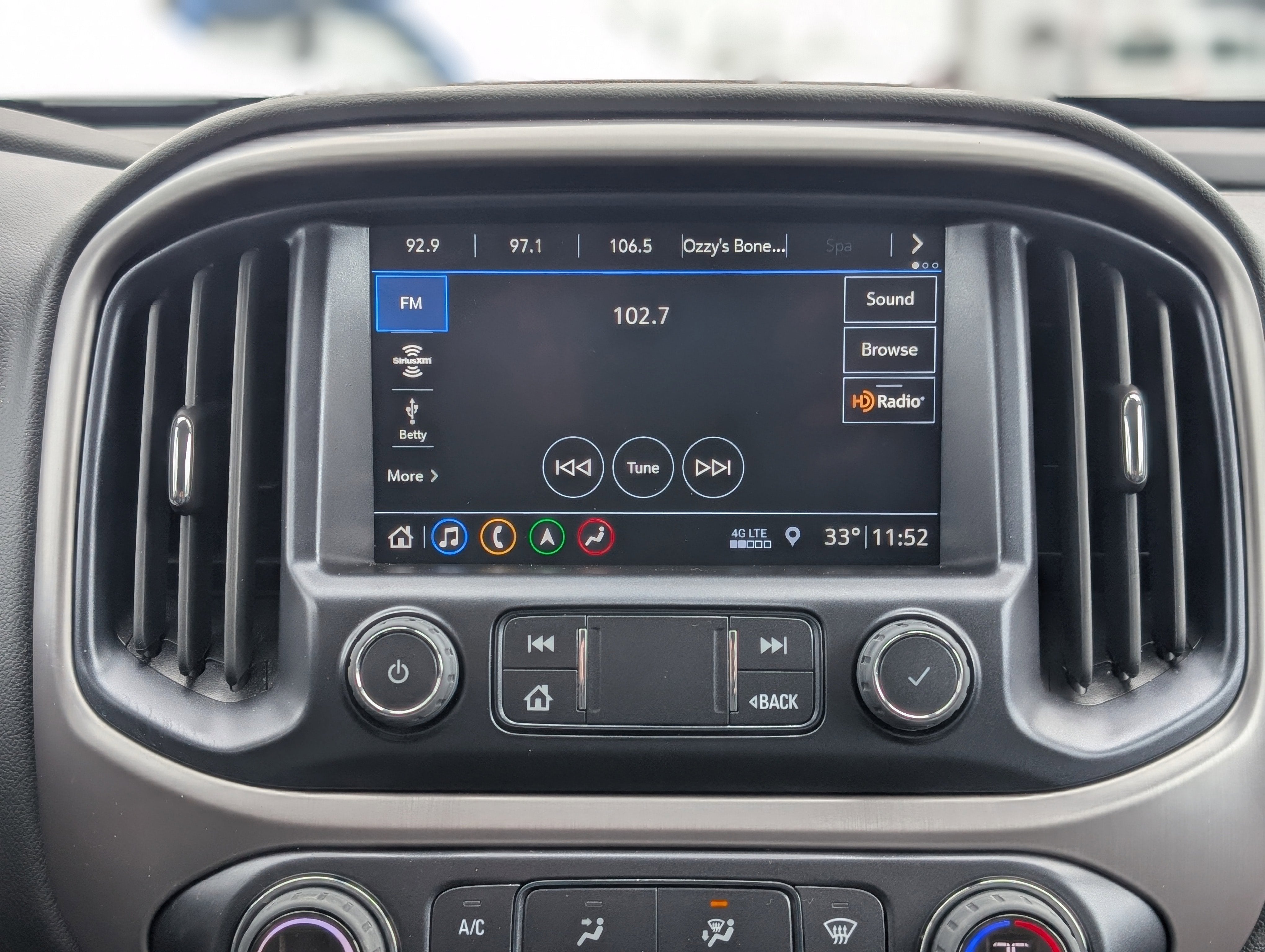 2022 GMC Canyon AT4 - Leather