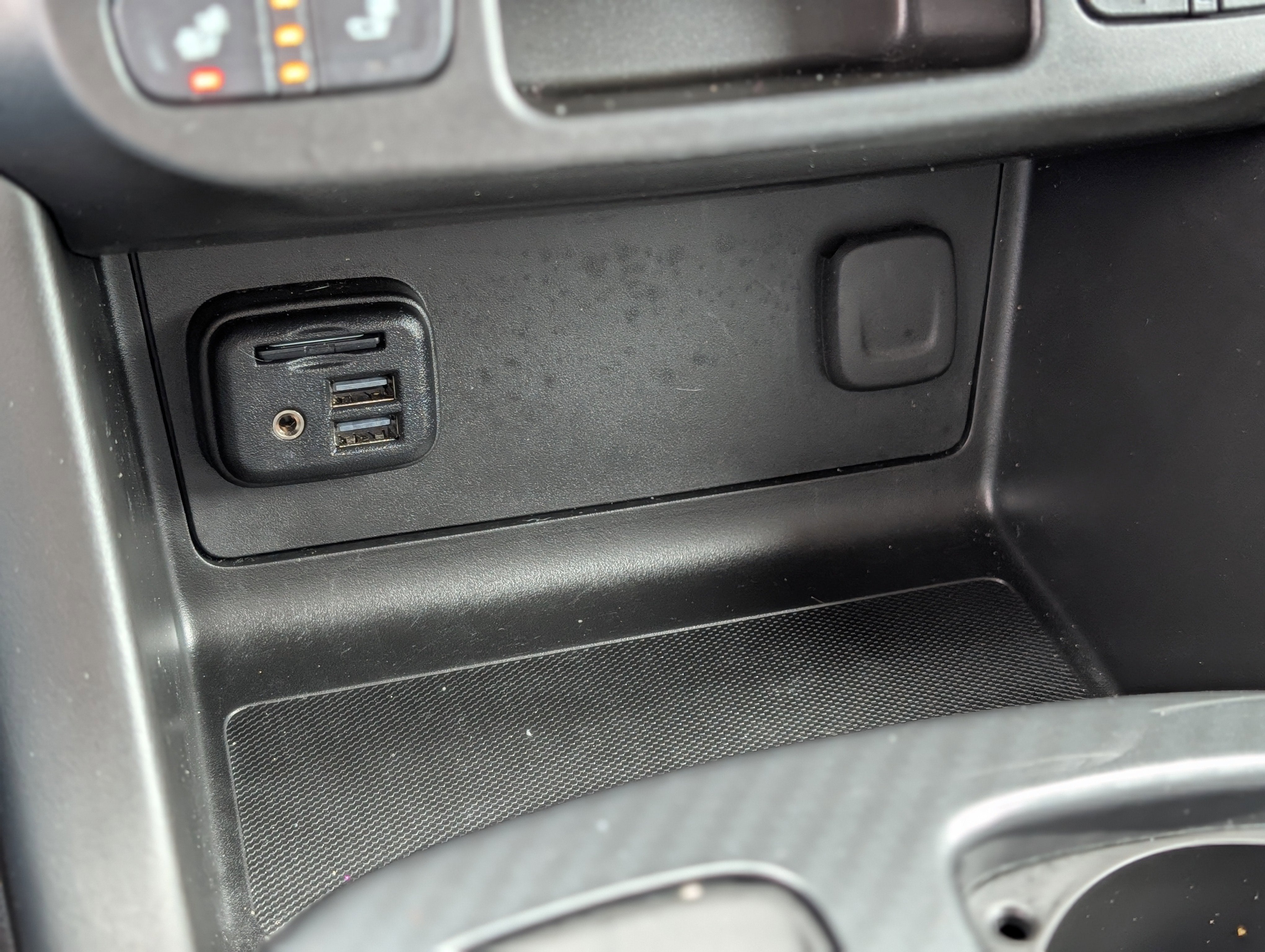 2022 GMC Canyon AT4 - Leather