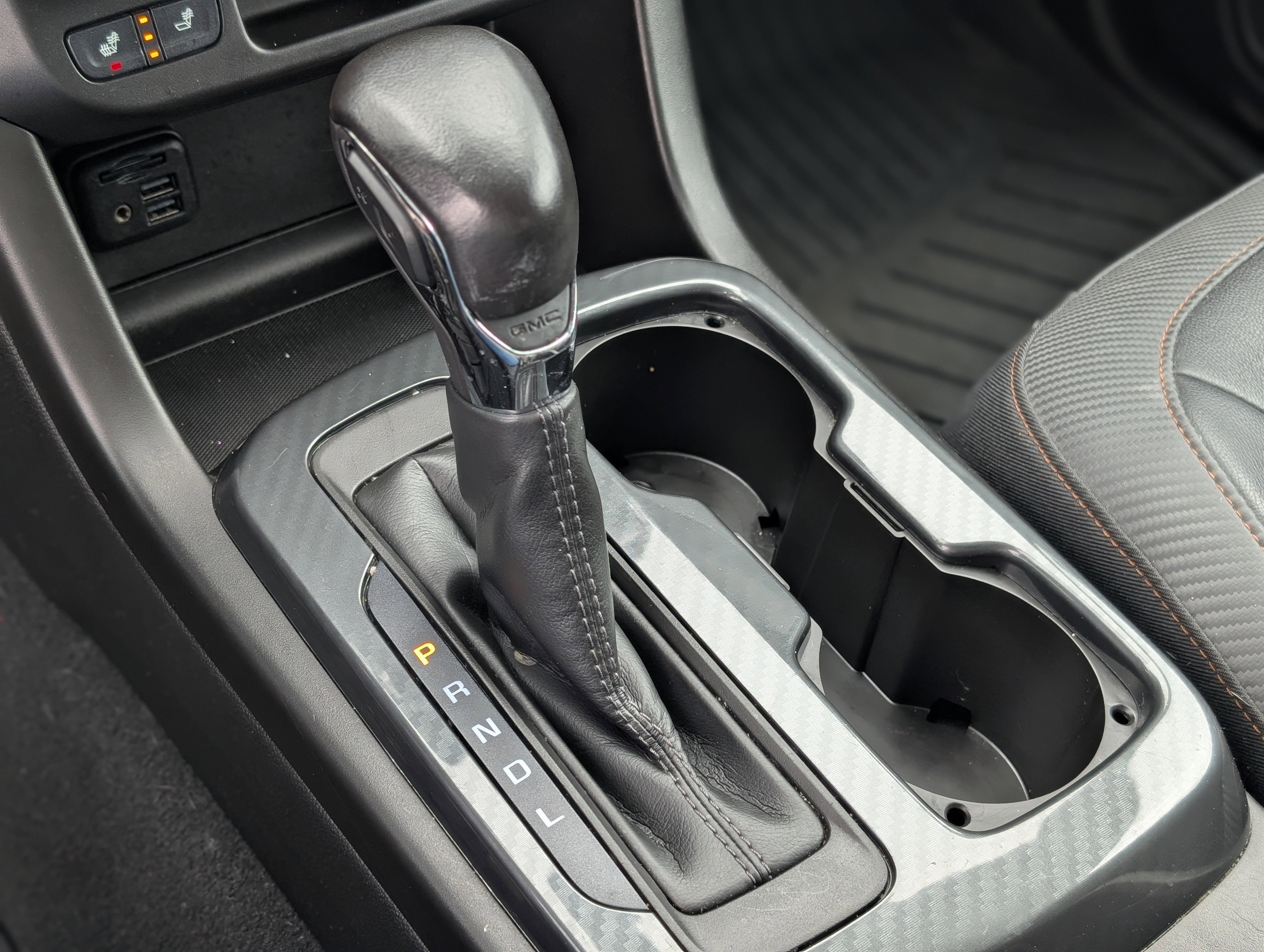 2022 GMC Canyon AT4 - Leather