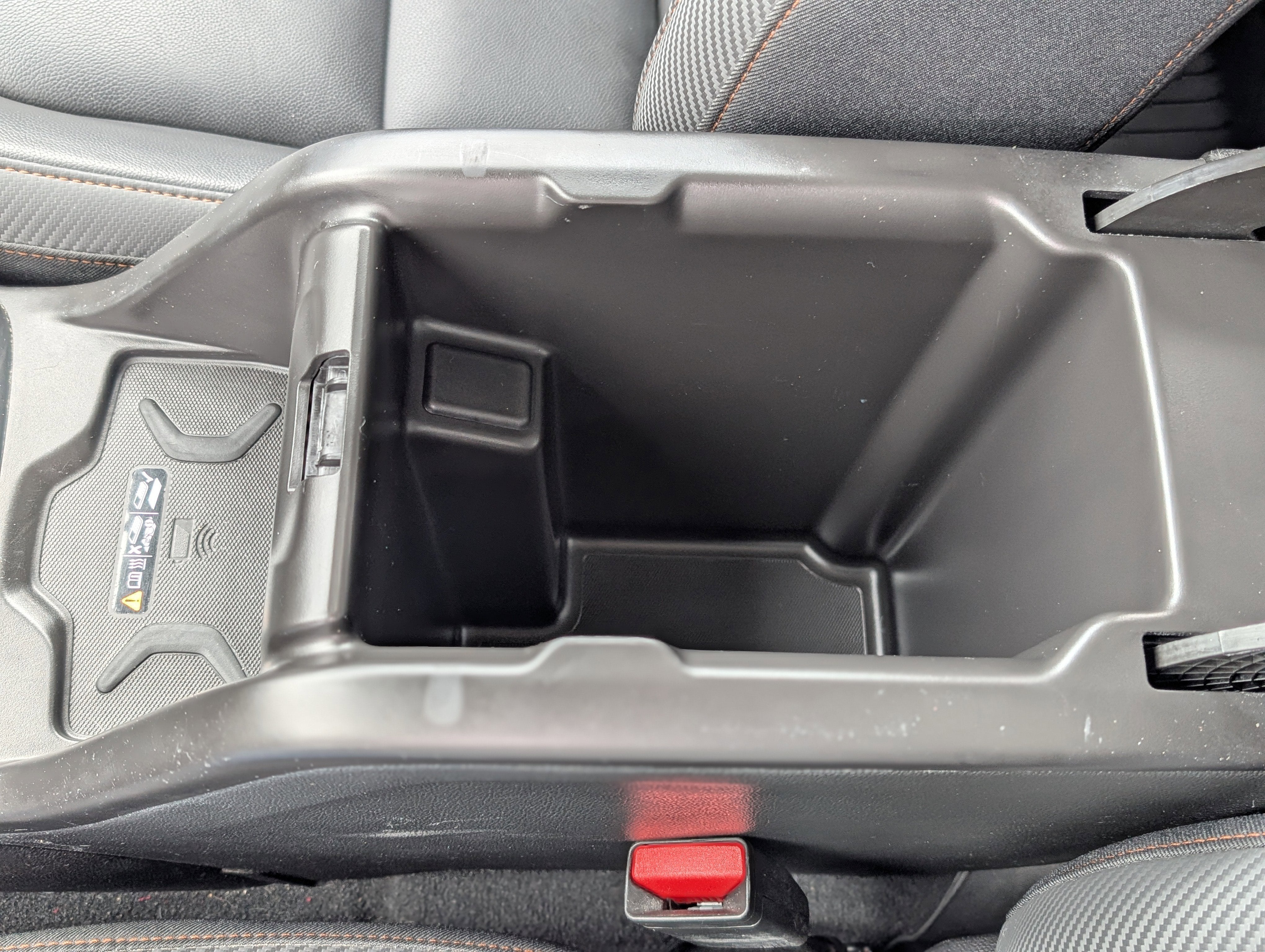 2022 GMC Canyon AT4 - Leather