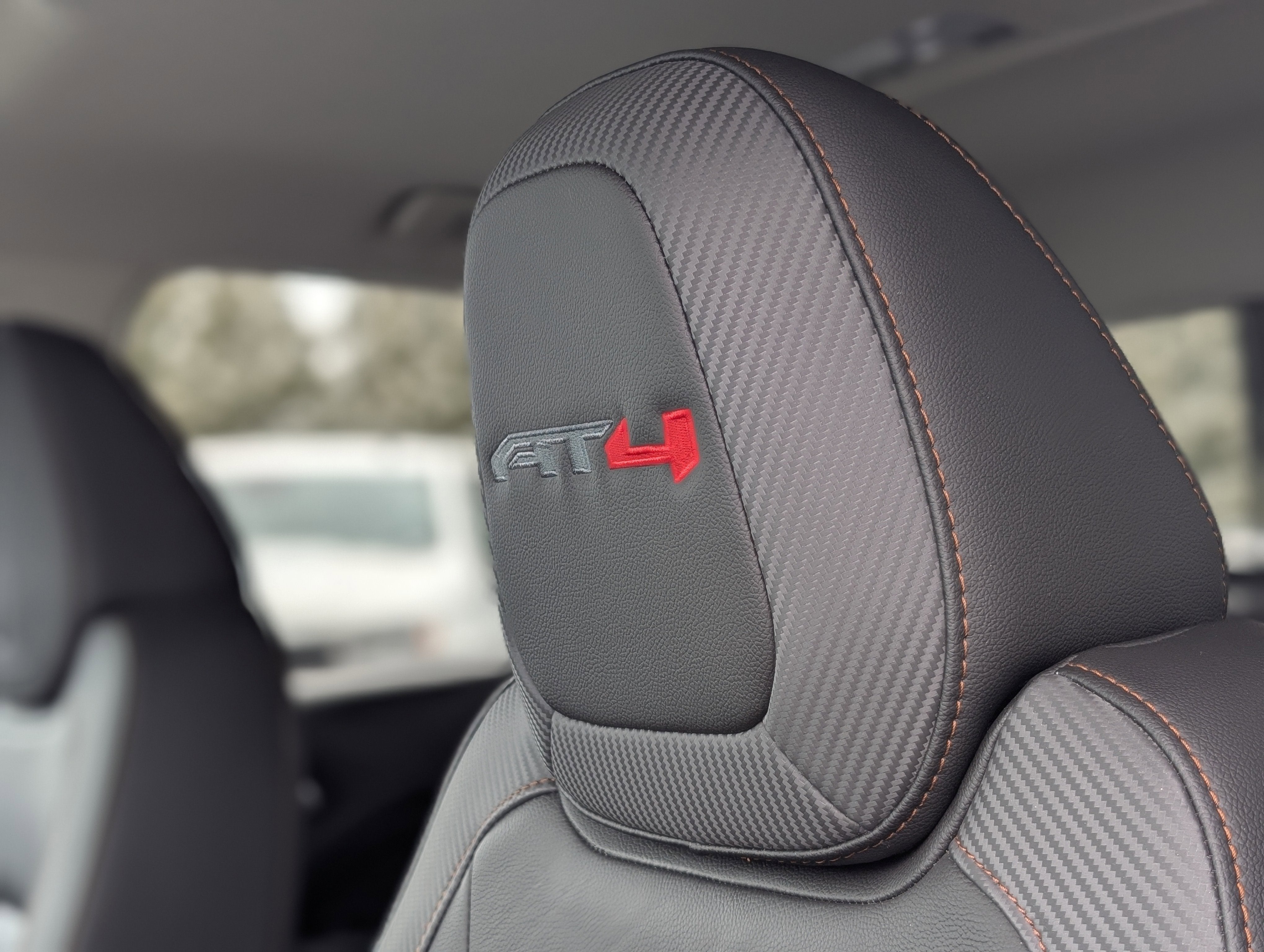 2022 GMC Canyon AT4 - Leather