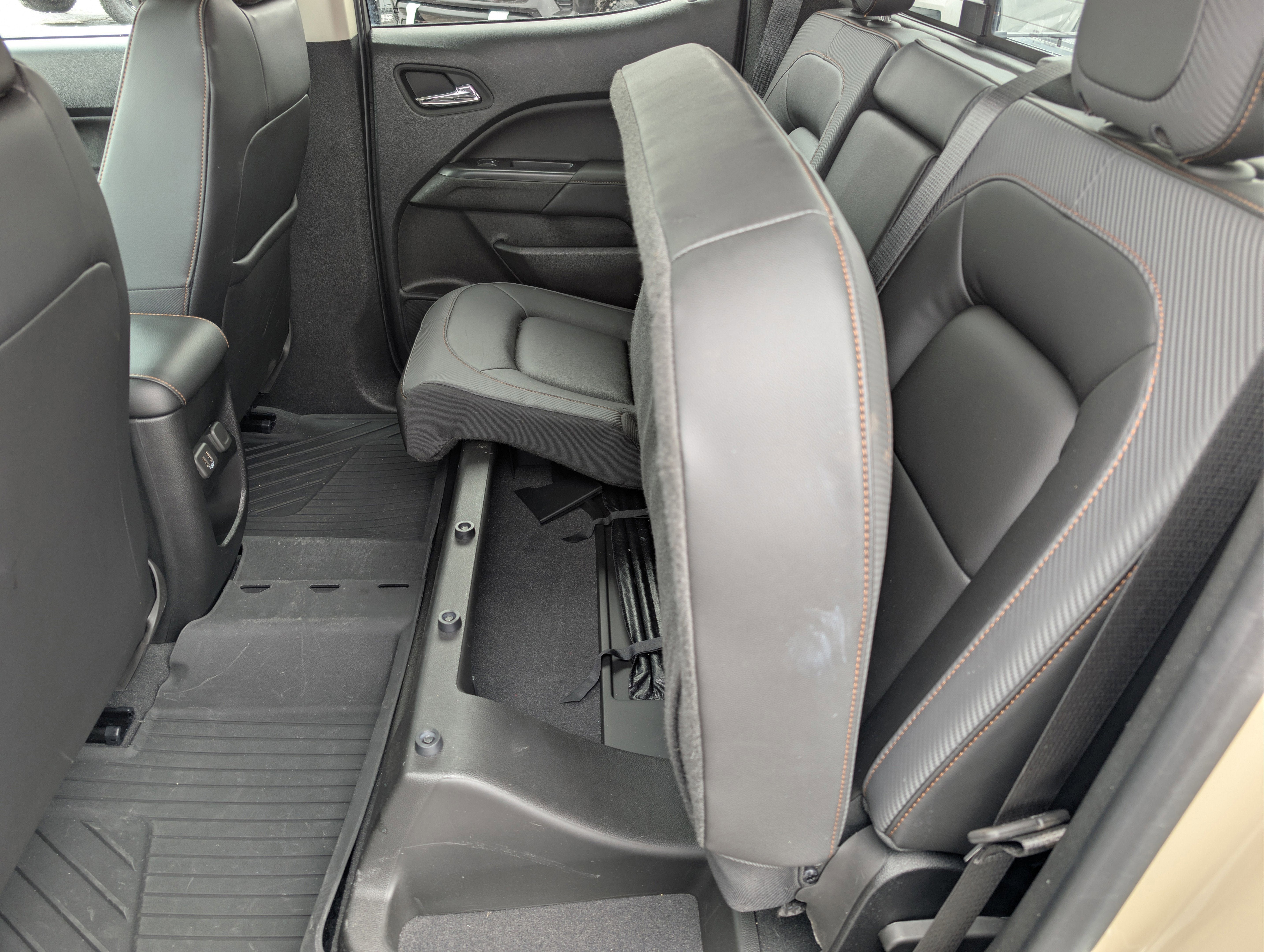 2022 GMC Canyon AT4 - Leather