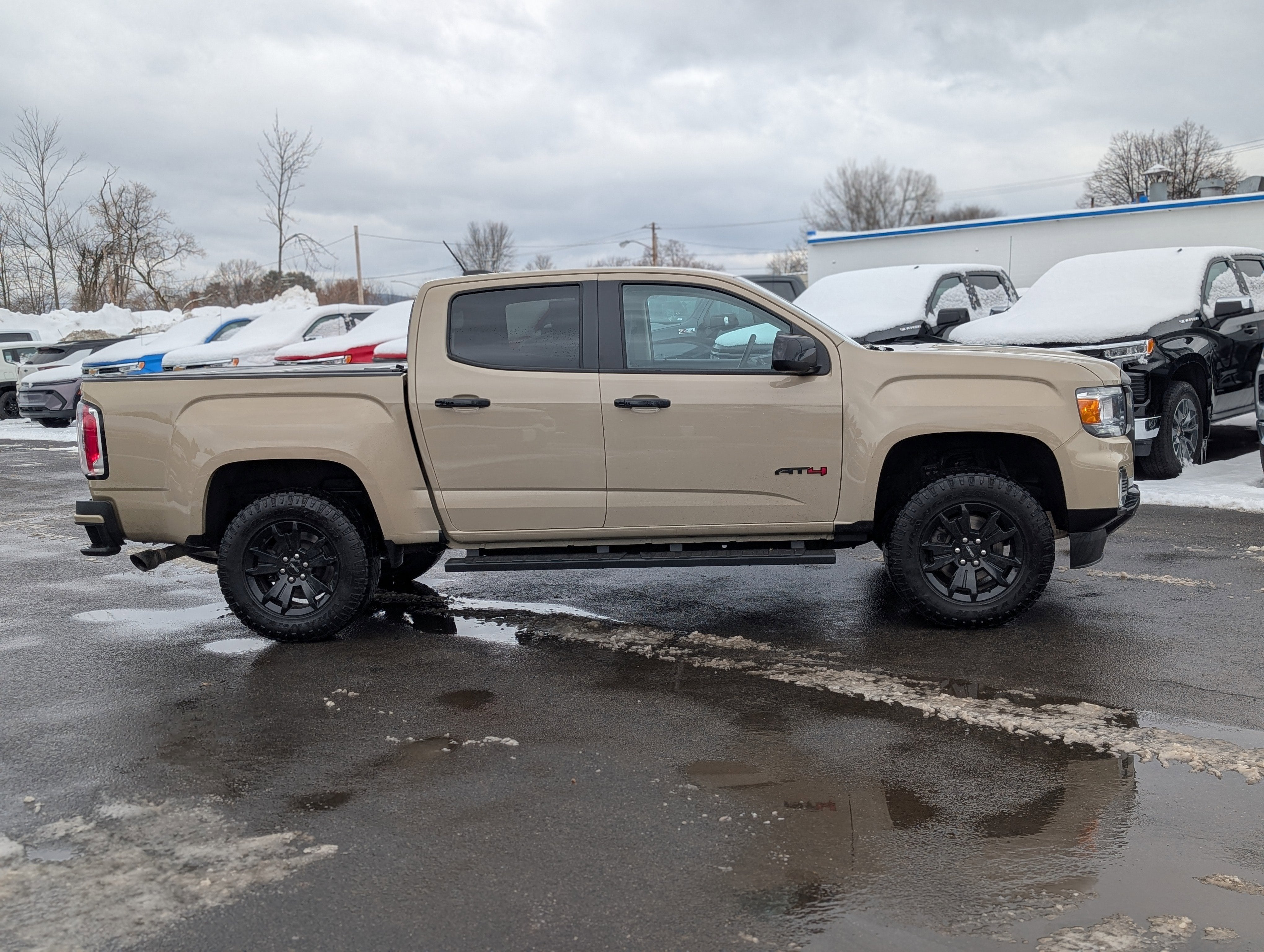 2022 GMC Canyon AT4 - Leather