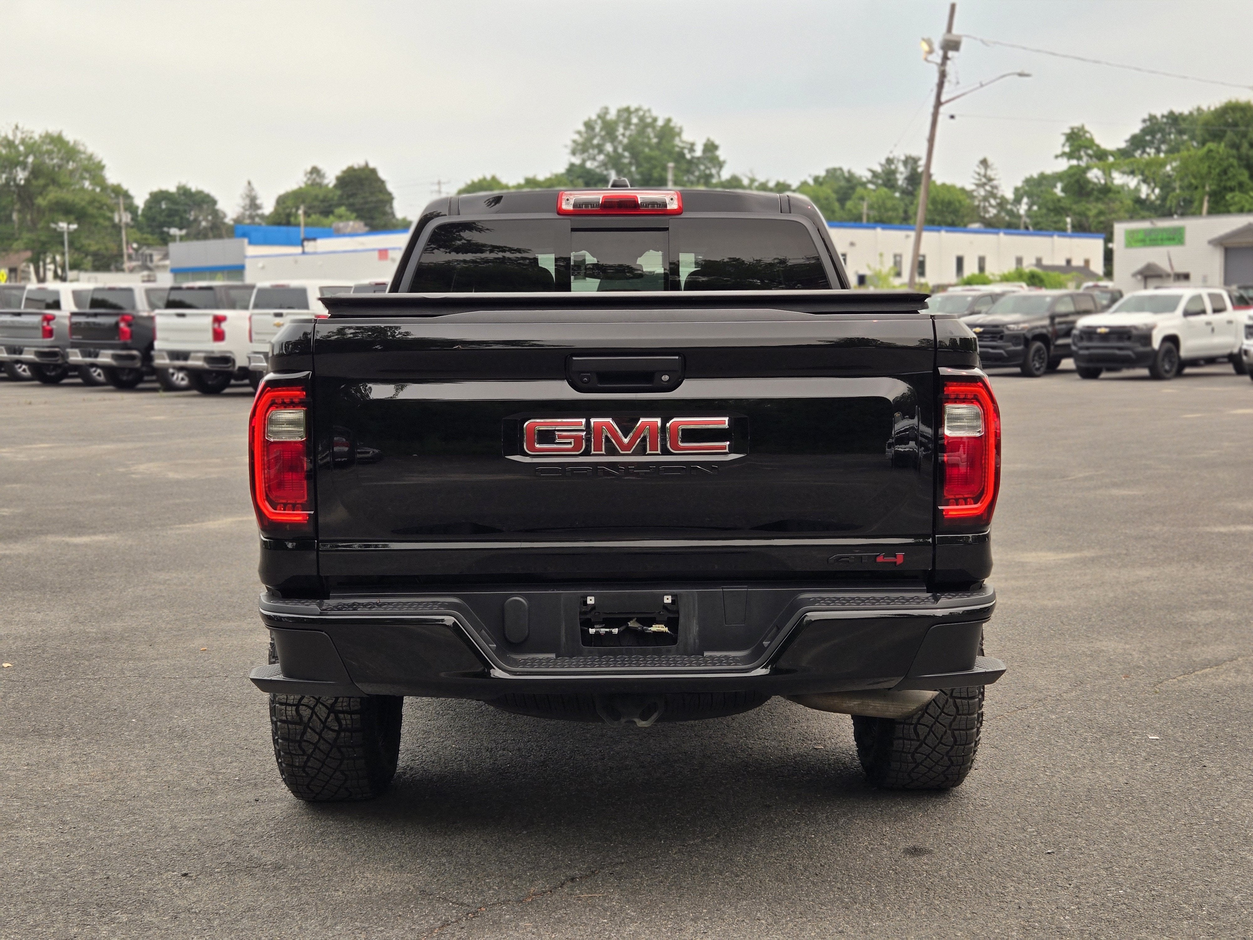 2024 GMC Canyon AT4