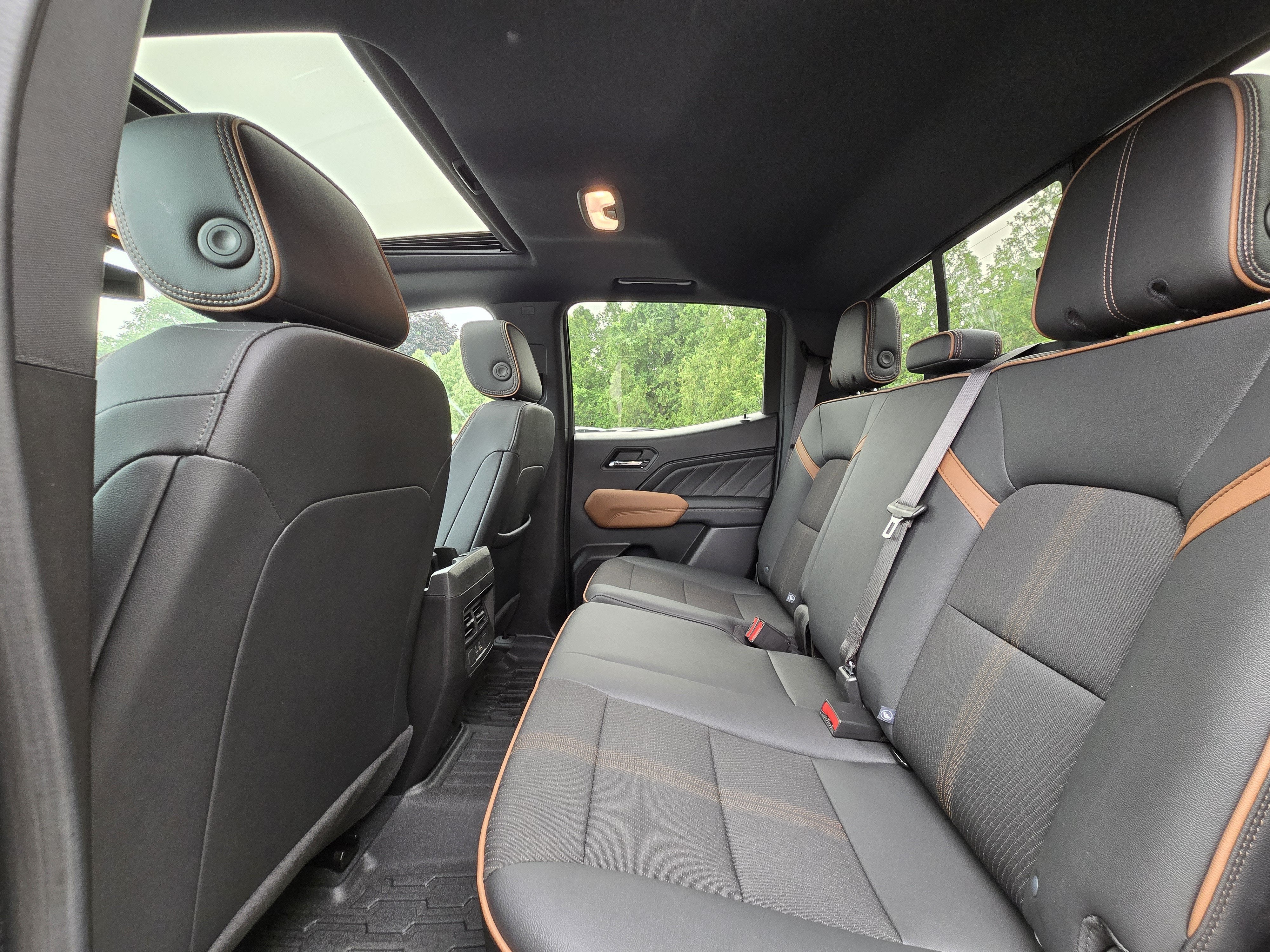 2024 GMC Canyon AT4