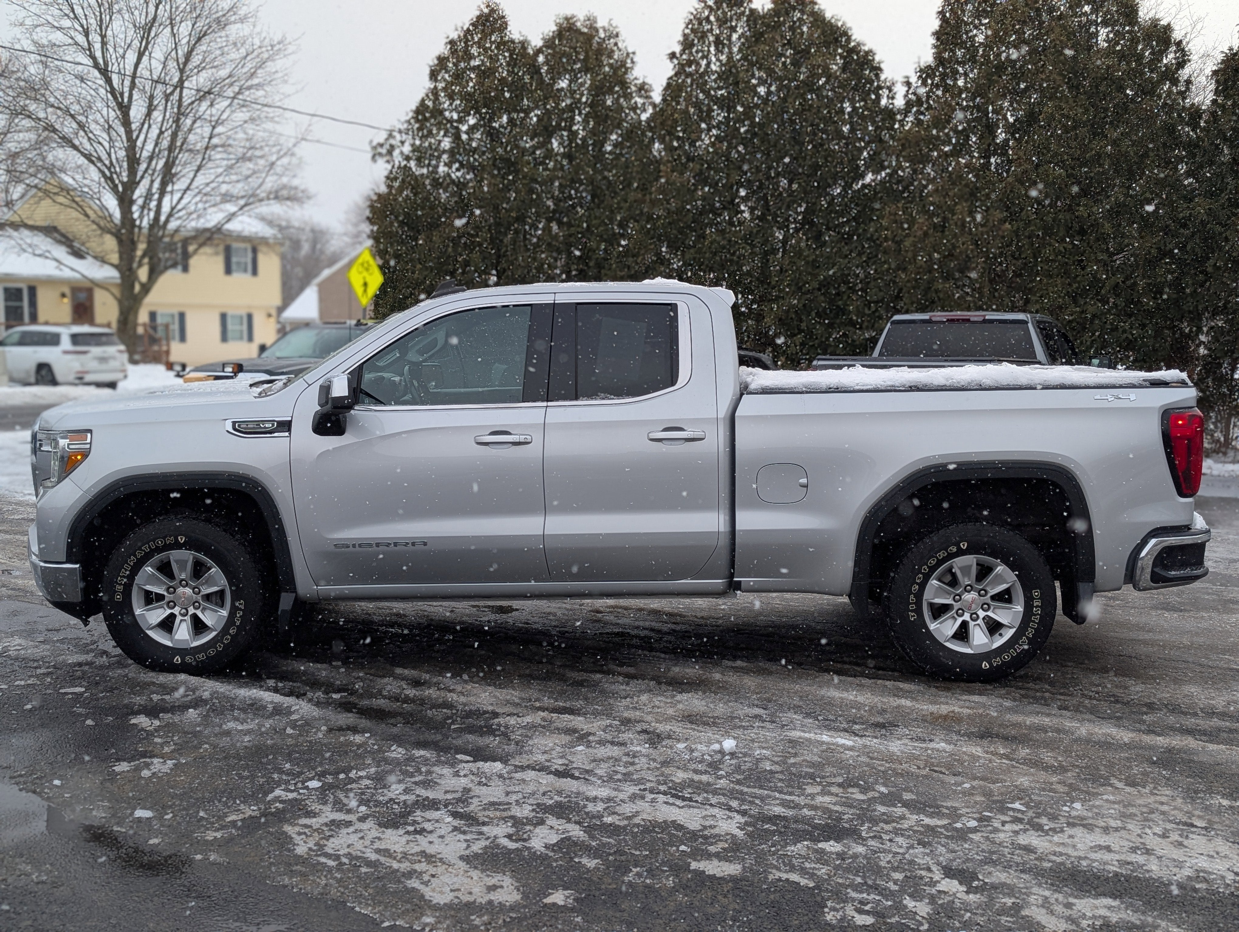 2020 GMC Sierra 1500 SLE