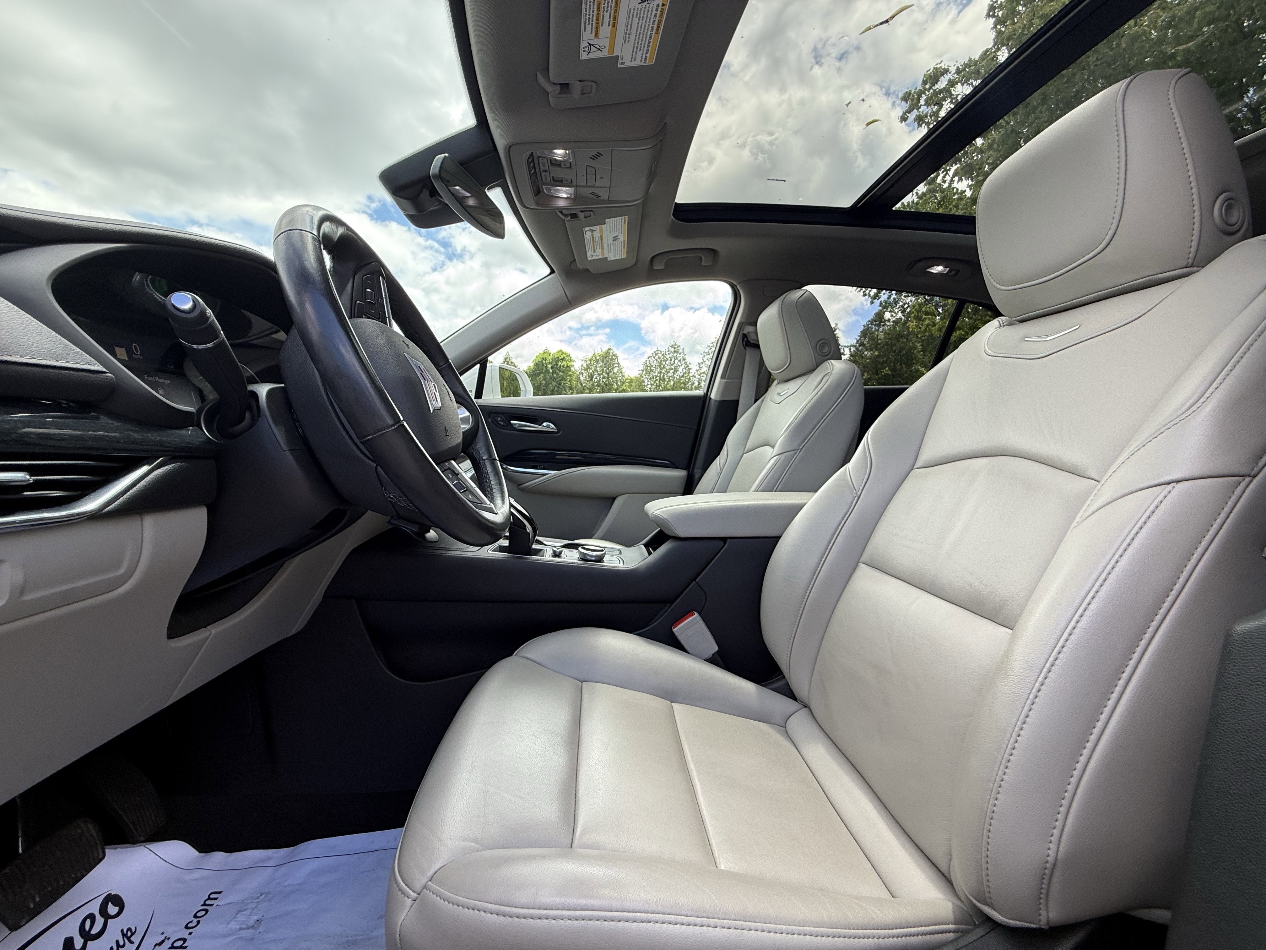 2020 Cadillac XT4 AWD Premium Luxury