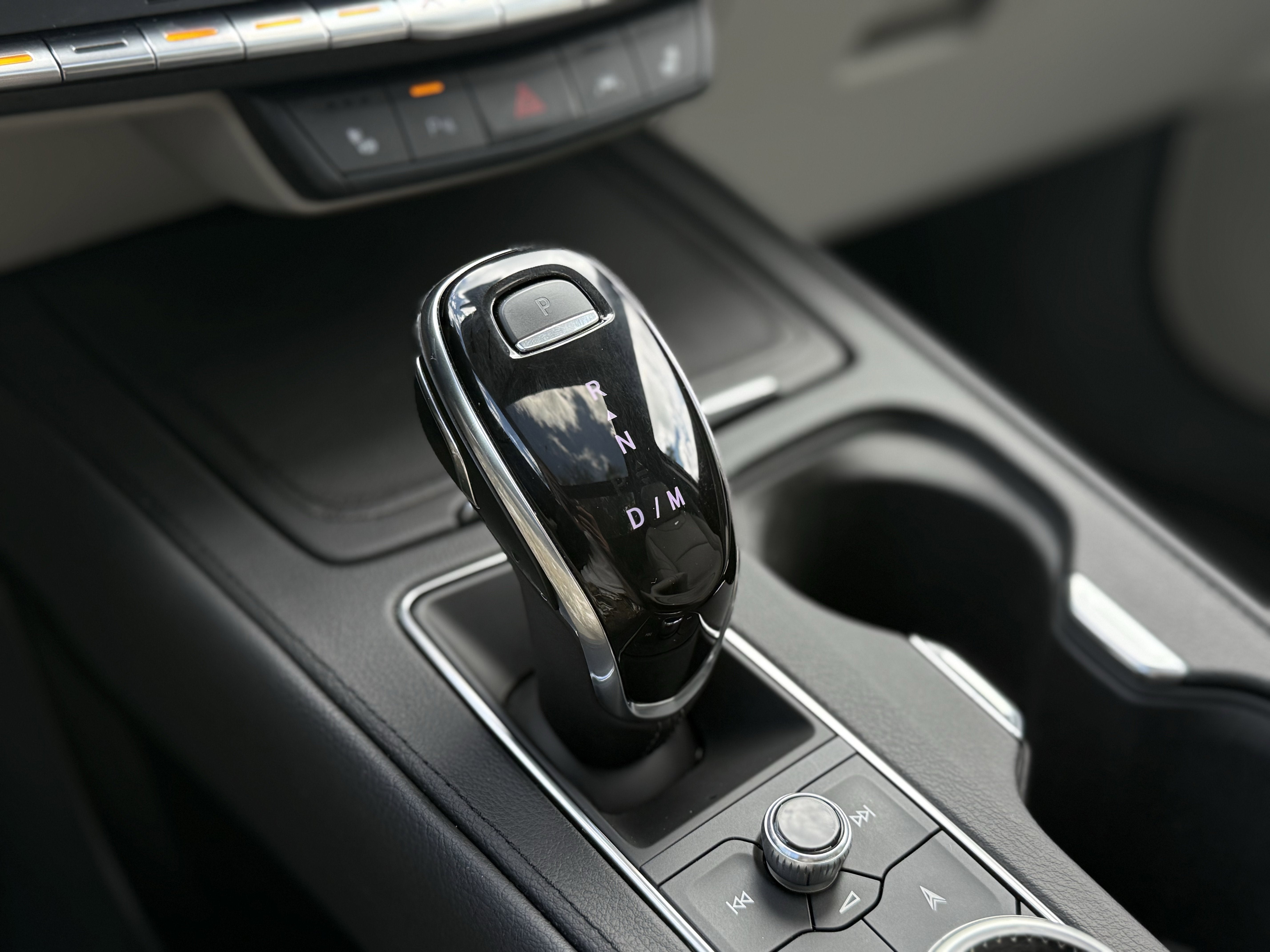 2020 Cadillac XT4 AWD Premium Luxury