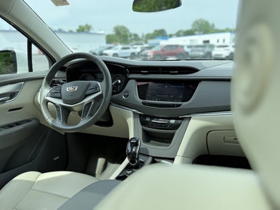 2022 Cadillac XT5 Premium Luxury