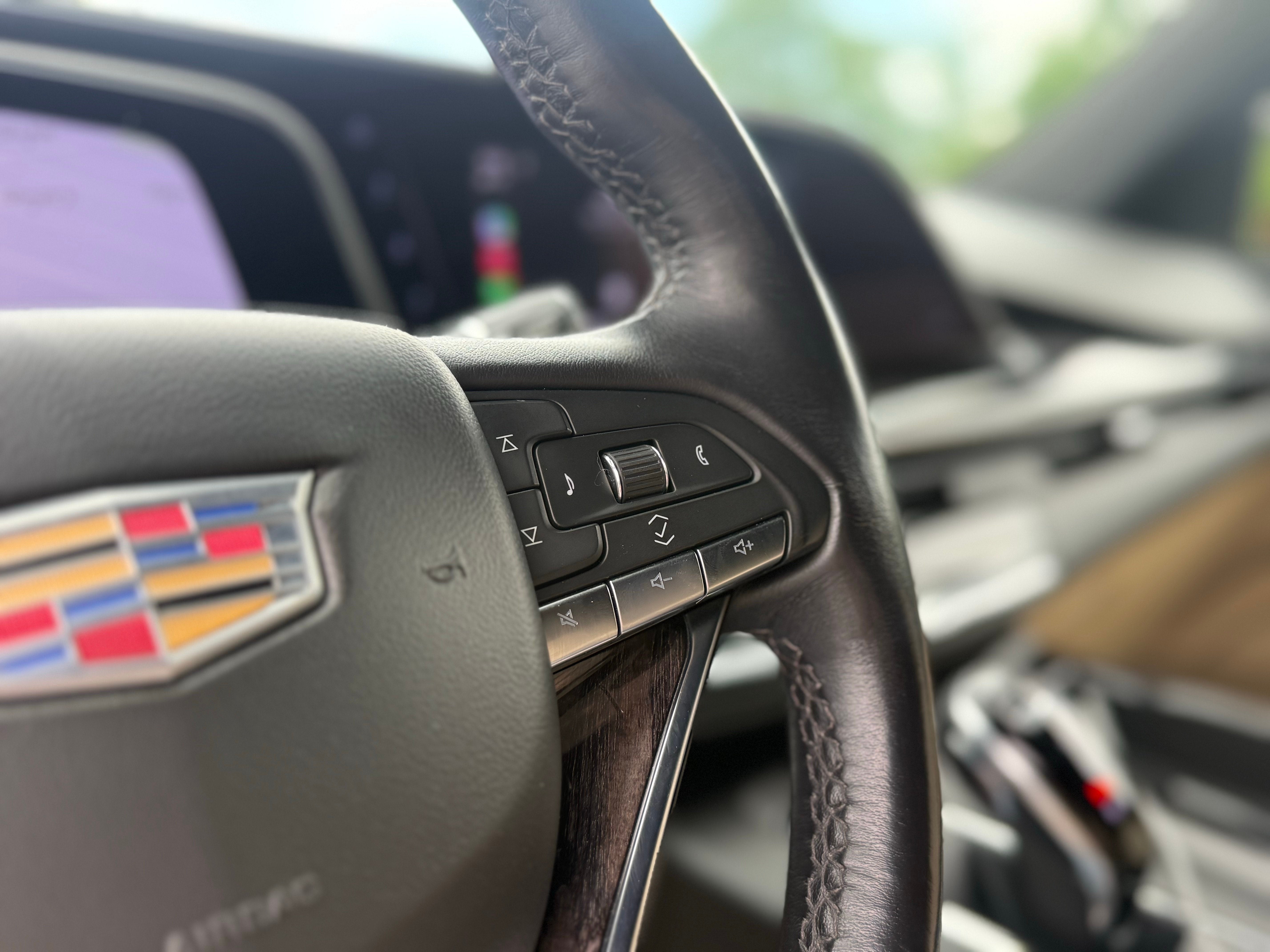 2022 Cadillac Escalade Premium Luxury