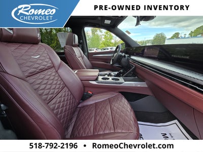 2025 Cadillac Escalade ESV Sport