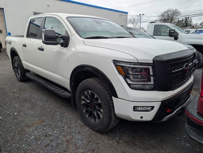 2024 Nissan TITAN Crew Cab PRO-4X 4x4