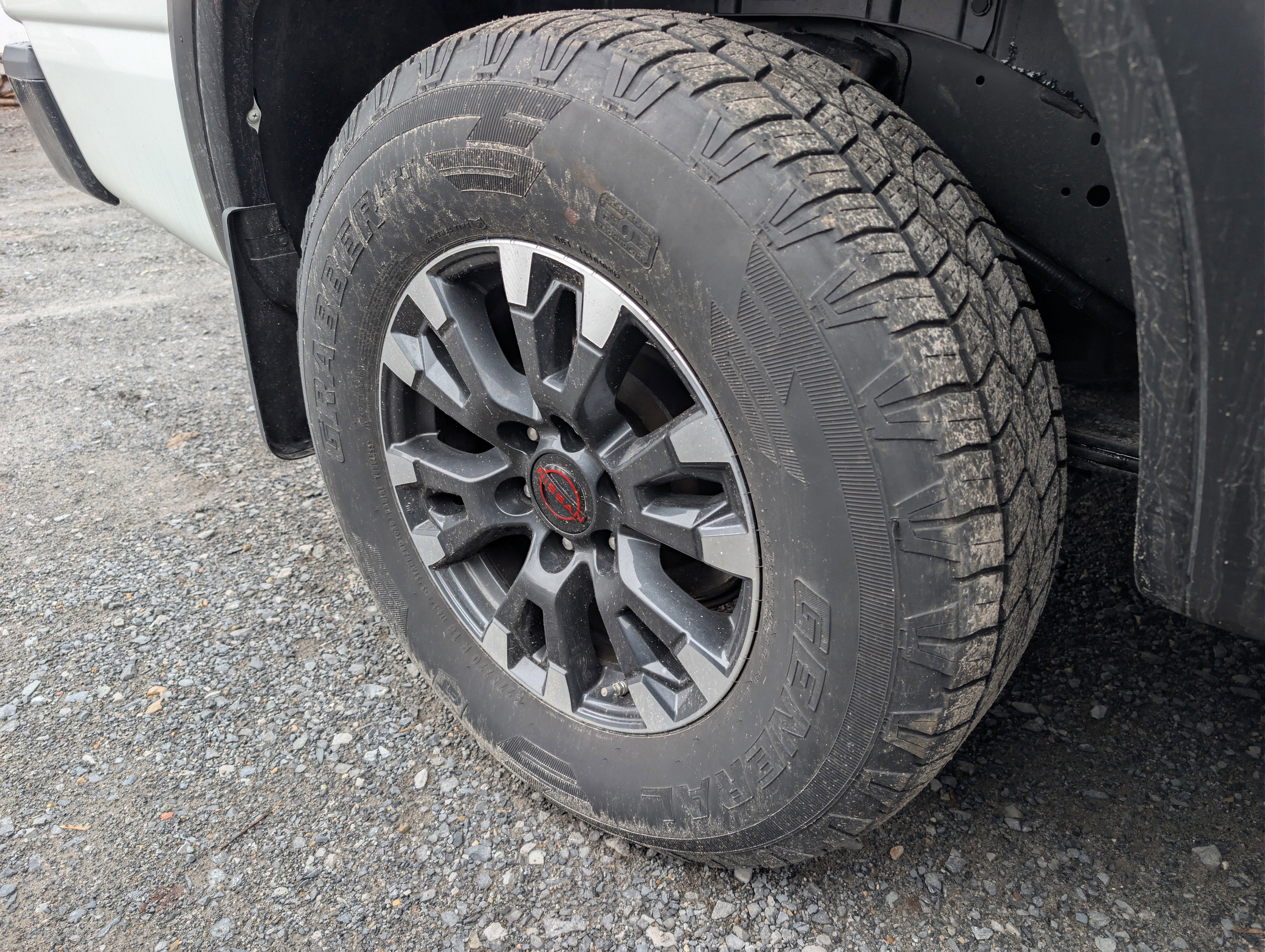 2024 Nissan TITAN Crew Cab PRO-4X 4x4