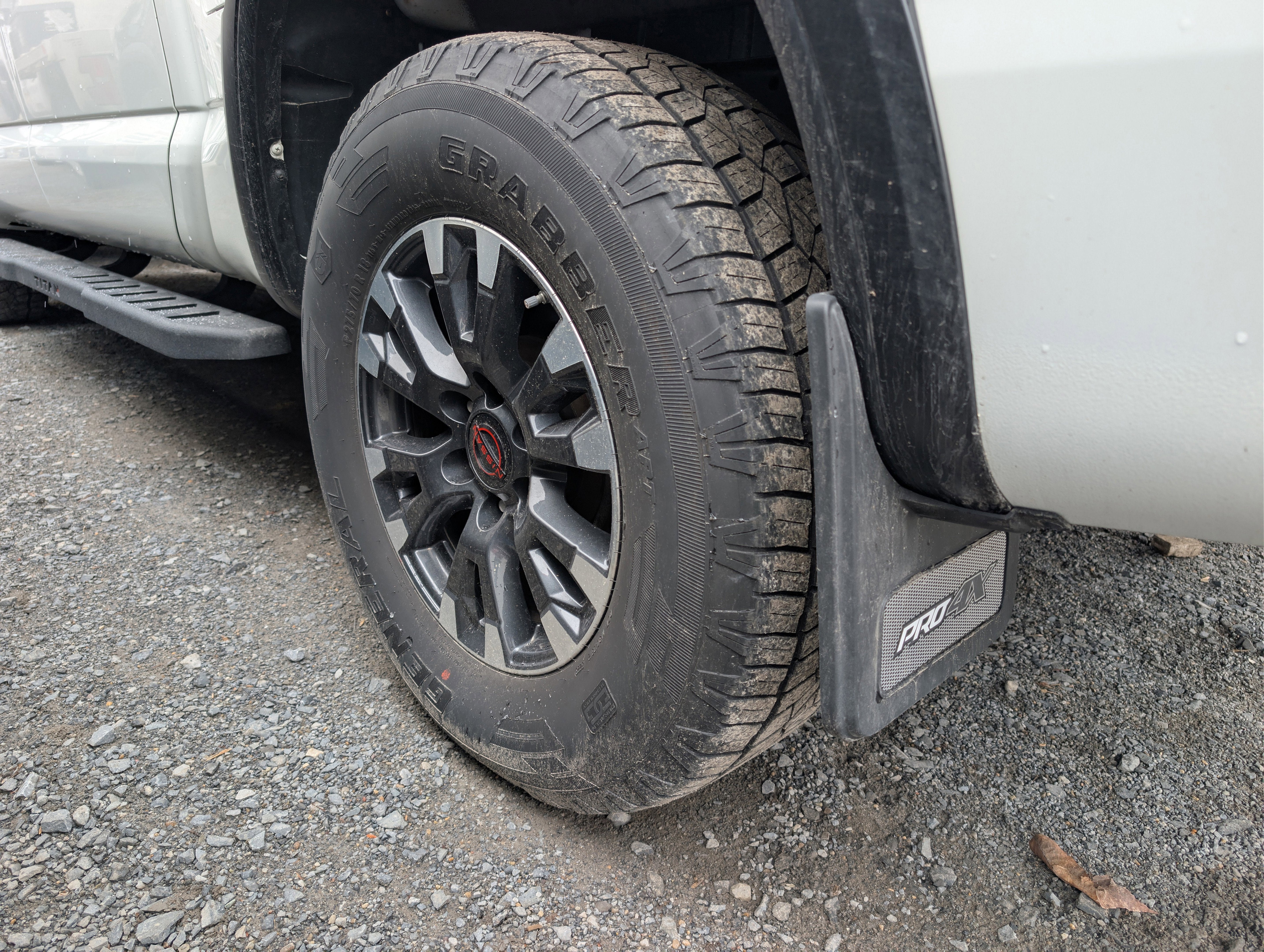 2024 Nissan TITAN Crew Cab PRO-4X 4x4