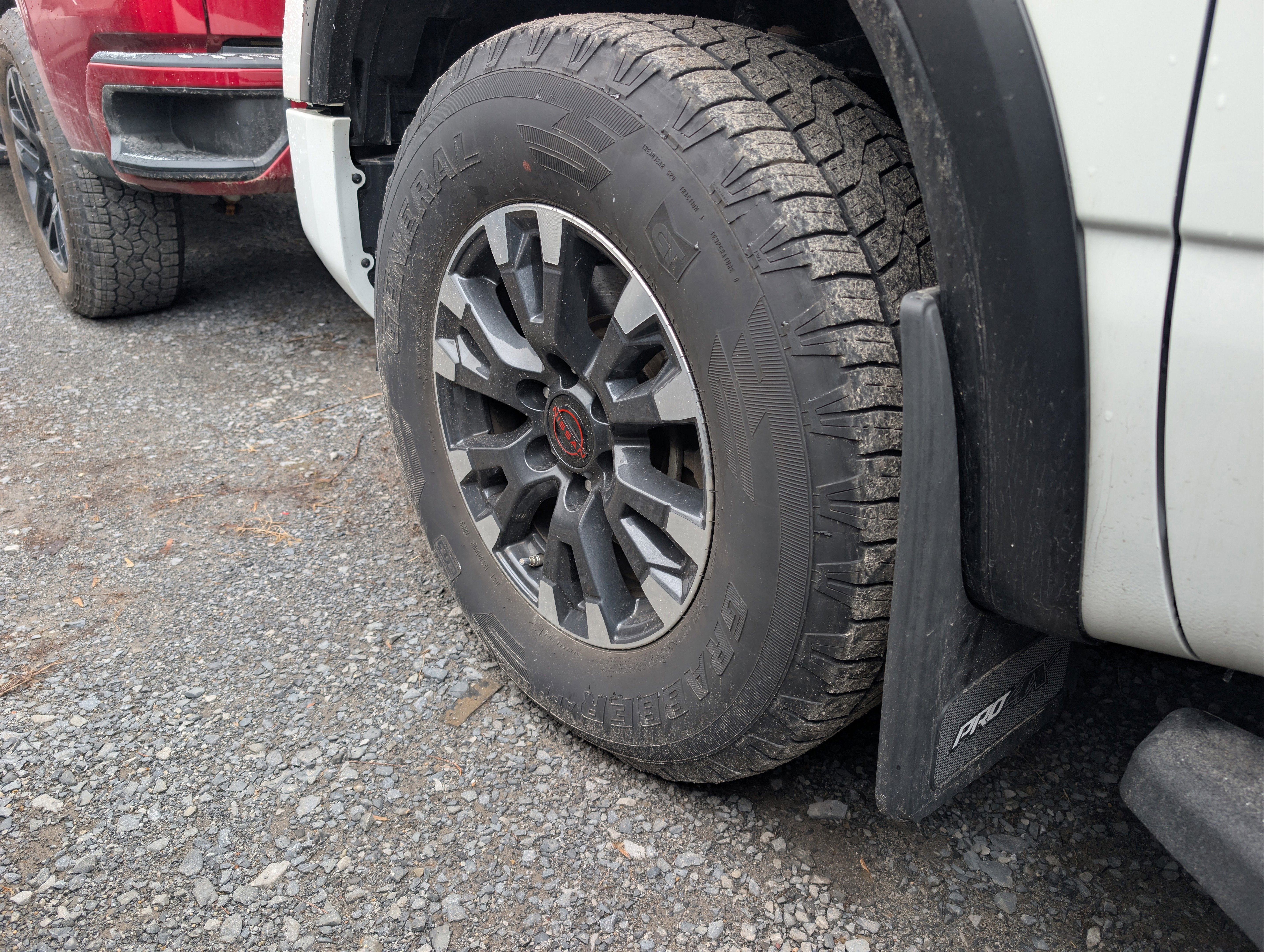 2024 Nissan TITAN Crew Cab PRO-4X 4x4