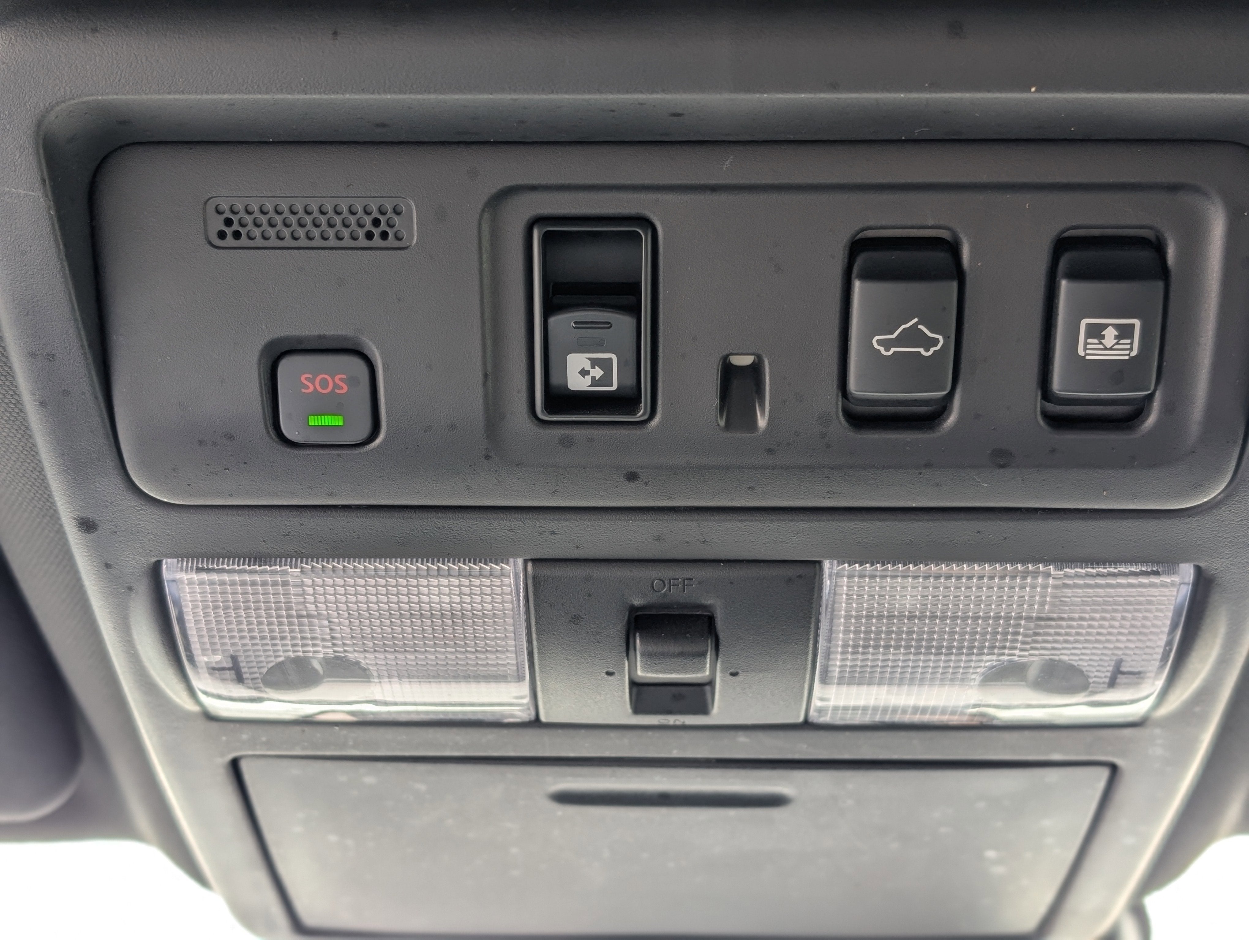 2024 Nissan TITAN Crew Cab PRO-4X 4x4