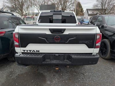 2024 Nissan TITAN Crew Cab PRO-4X 4x4