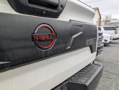 2024 Nissan TITAN Crew Cab PRO-4X 4x4
