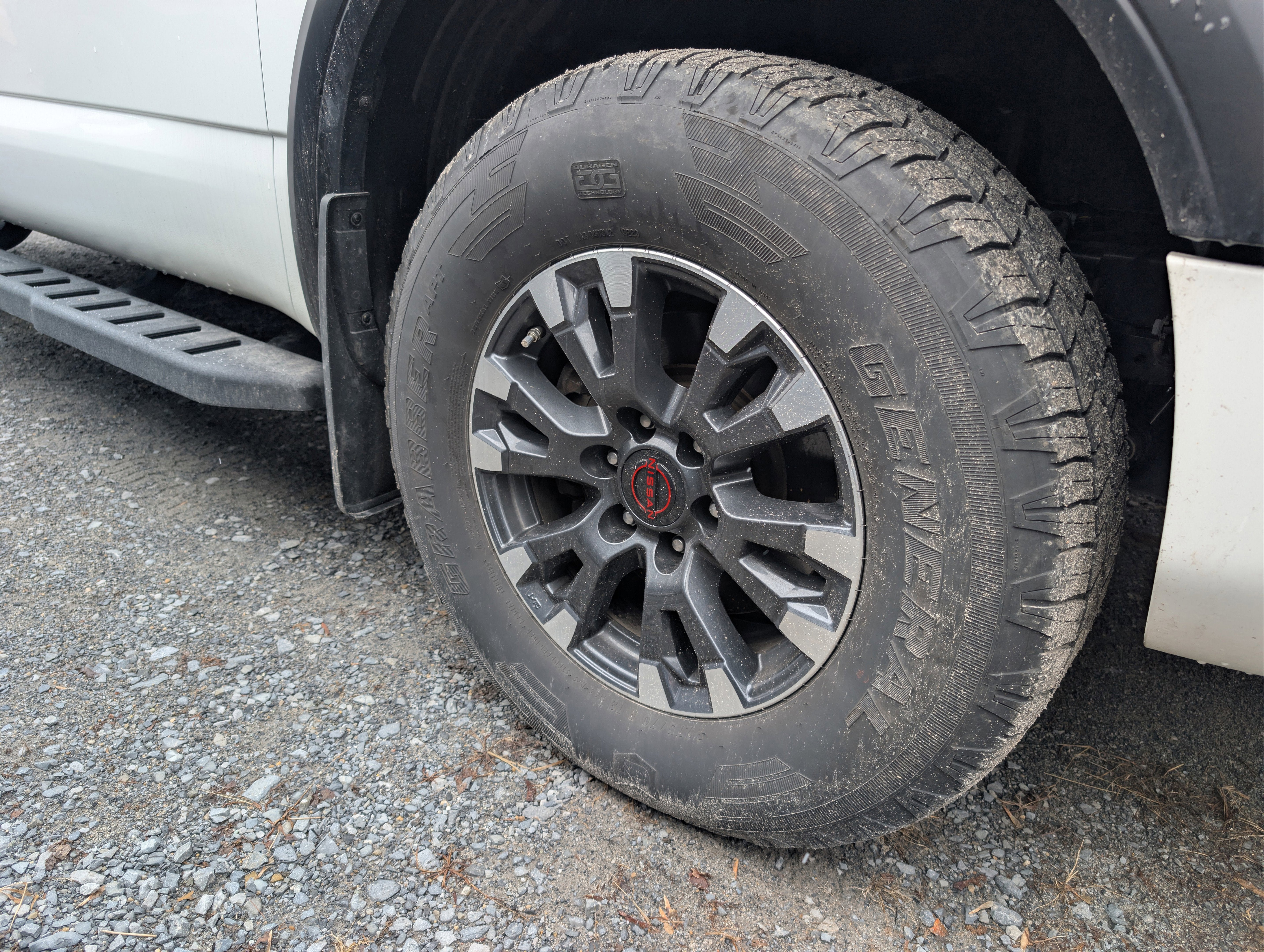 2024 Nissan TITAN Crew Cab PRO-4X 4x4