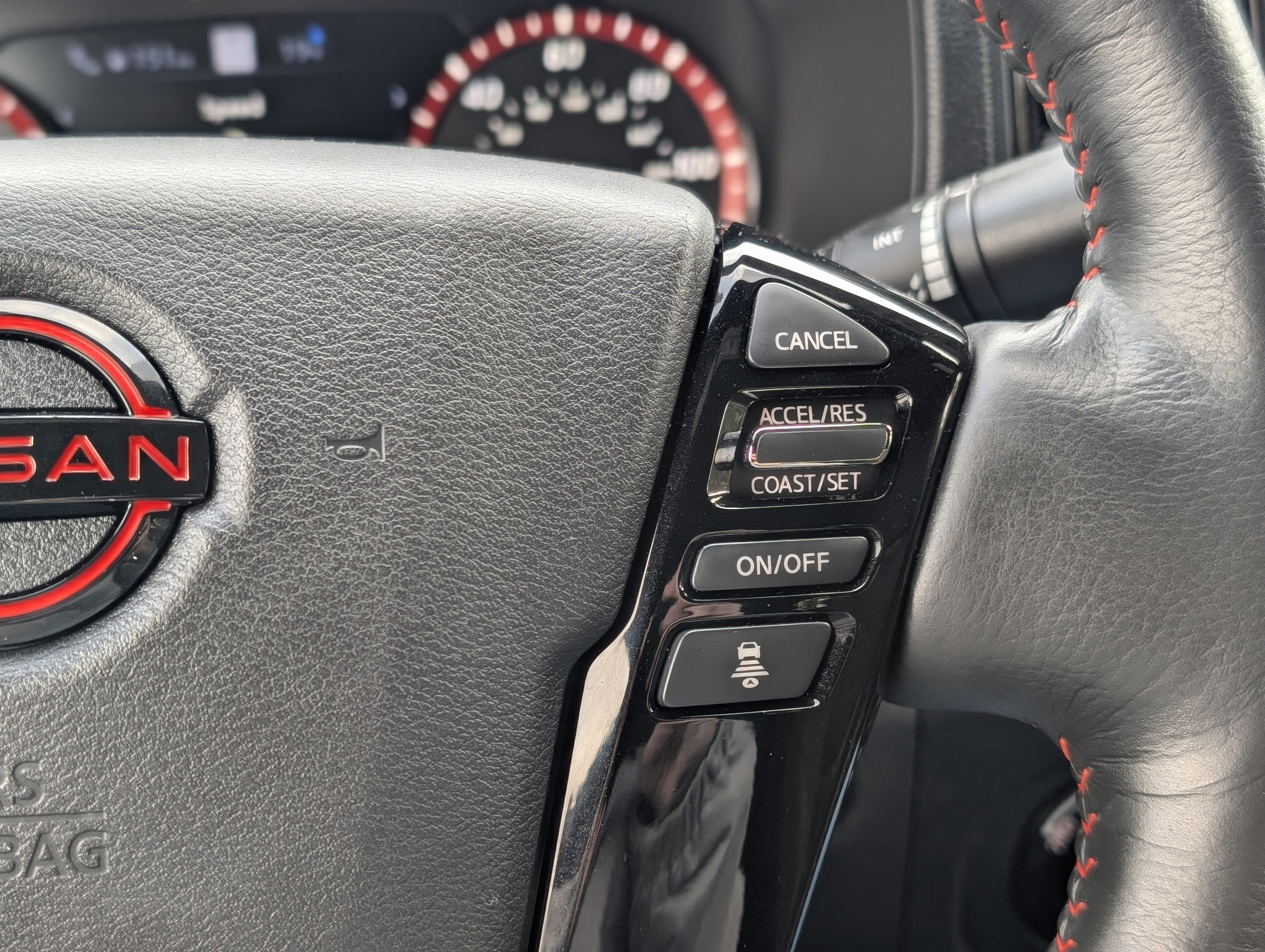 2023 Nissan Frontier Crew Cab PRO-4X 4x4