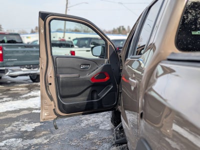 2023 Nissan Frontier Crew Cab PRO-4X 4x4