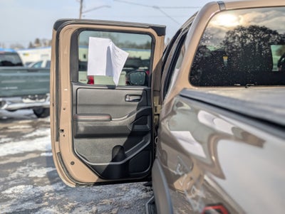 2023 Nissan Frontier Crew Cab PRO-4X 4x4