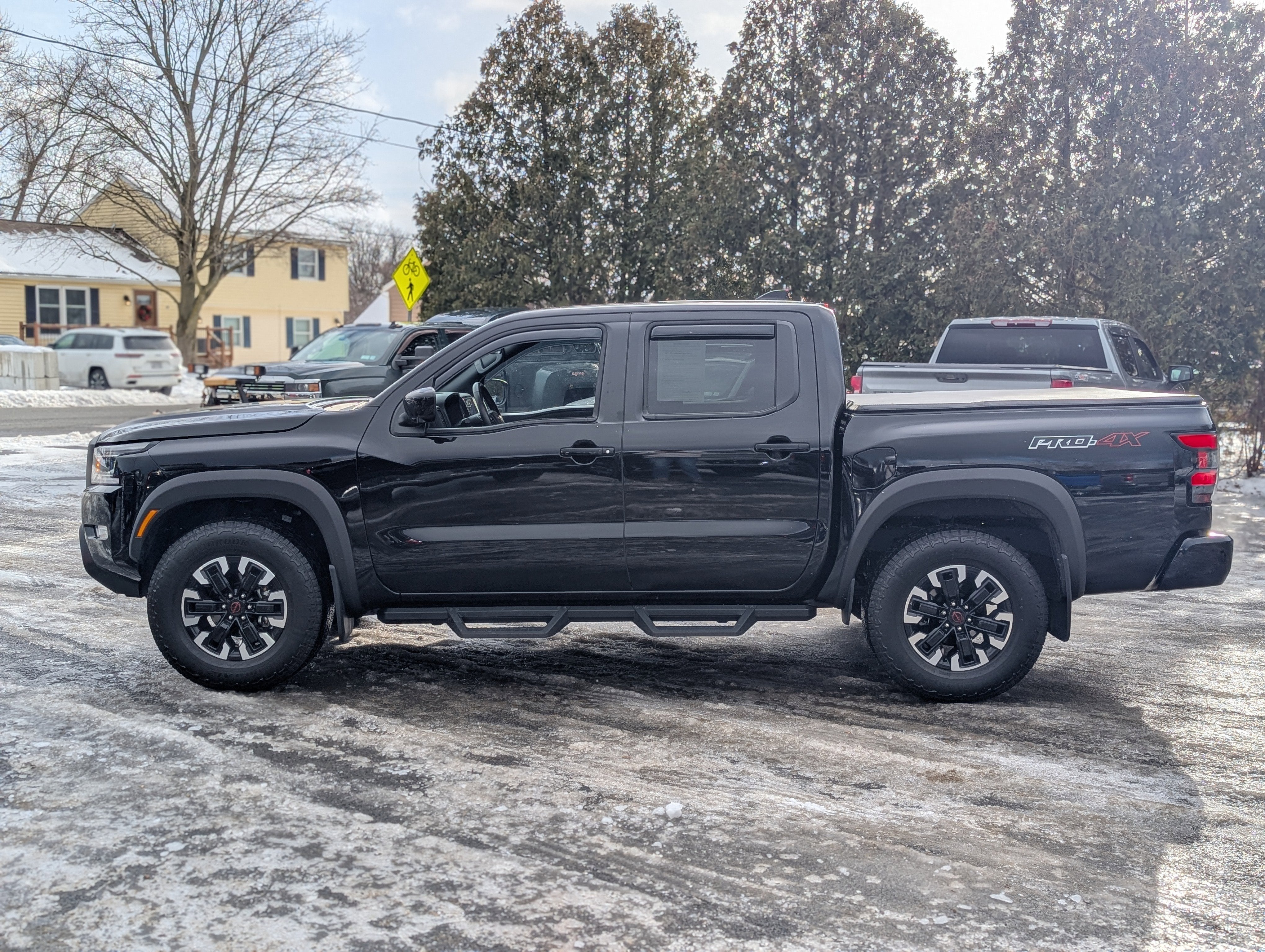 2023 Nissan Frontier Crew Cab PRO-4X 4x4