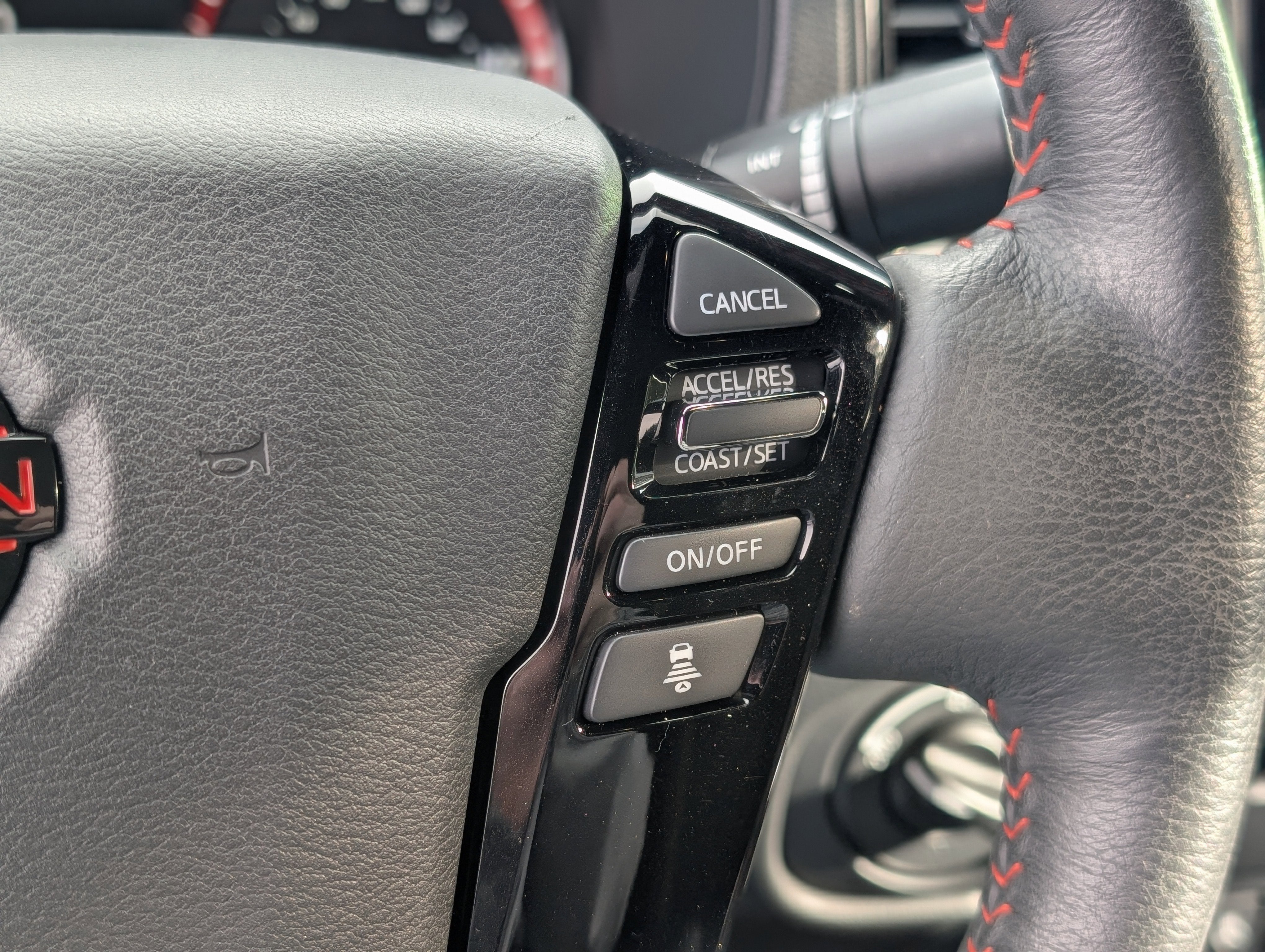 2023 Nissan Frontier Crew Cab PRO-4X 4x4