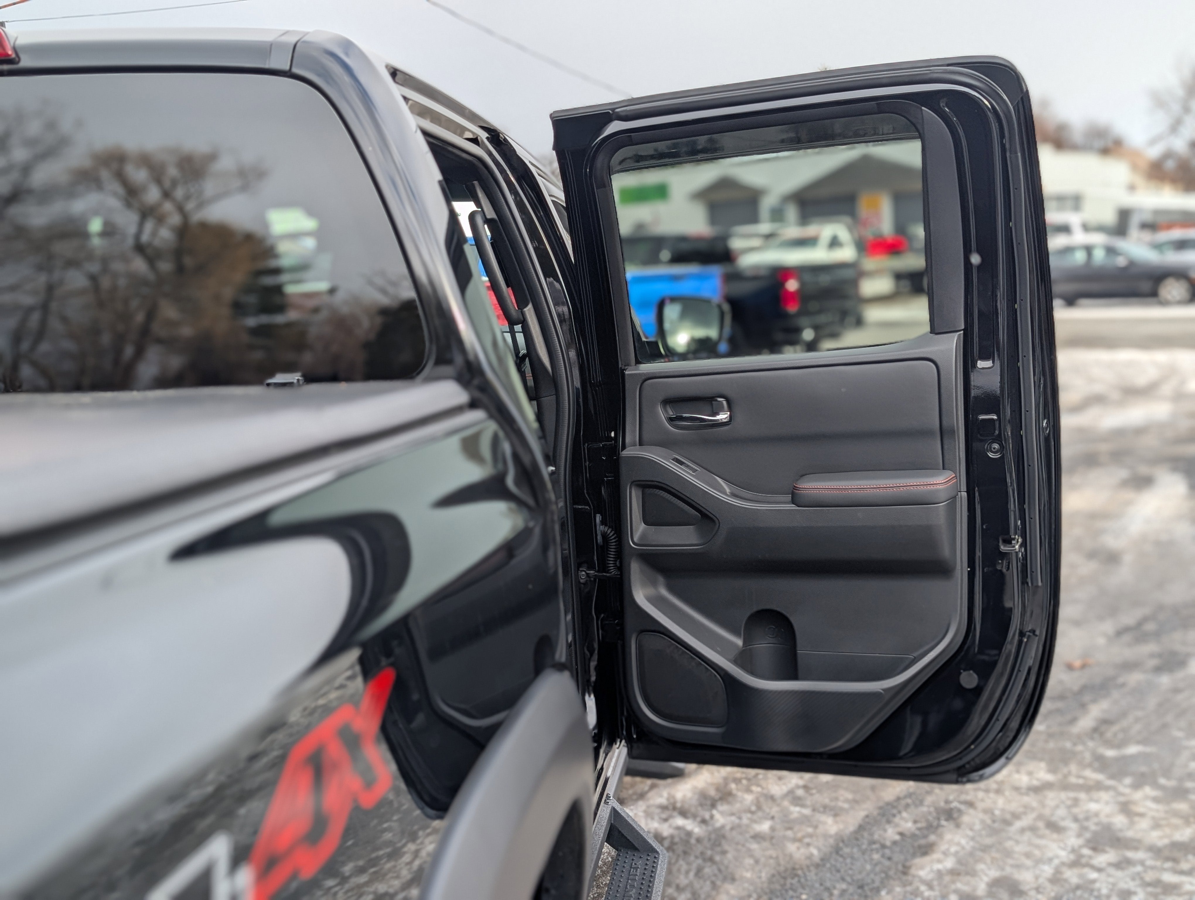 2023 Nissan Frontier Crew Cab PRO-4X 4x4