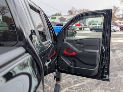 2023 Nissan Frontier Crew Cab PRO-4X 4x4