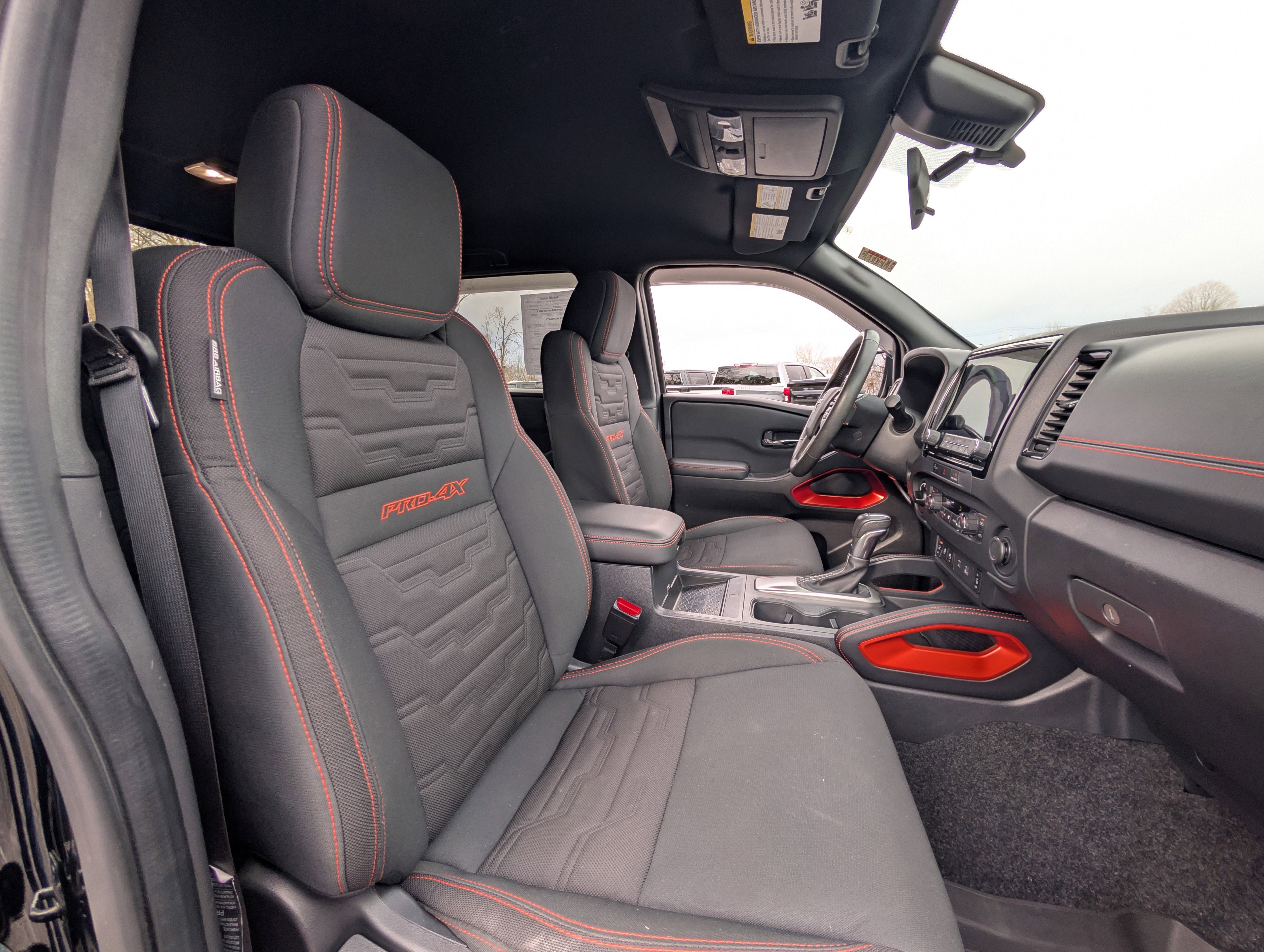 2023 Nissan Frontier Crew Cab PRO-4X 4x4