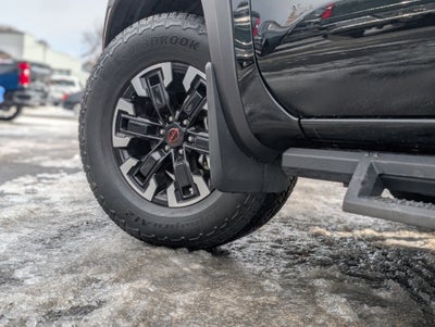 2023 Nissan Frontier Crew Cab PRO-4X 4x4