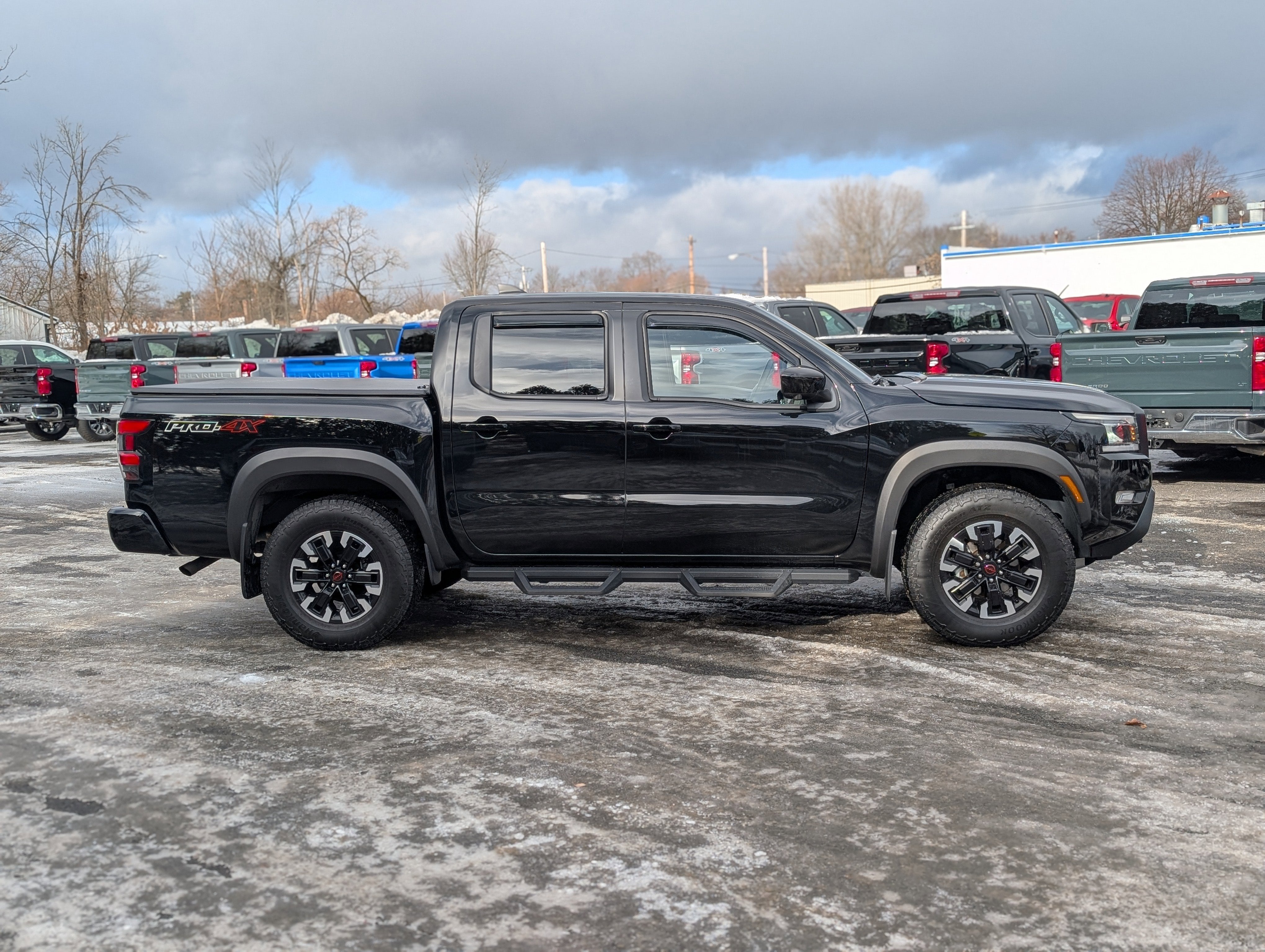 2023 Nissan Frontier Crew Cab PRO-4X 4x4