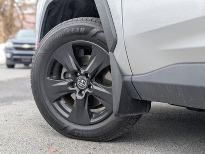 2019 Toyota RAV4 Hybrid LE