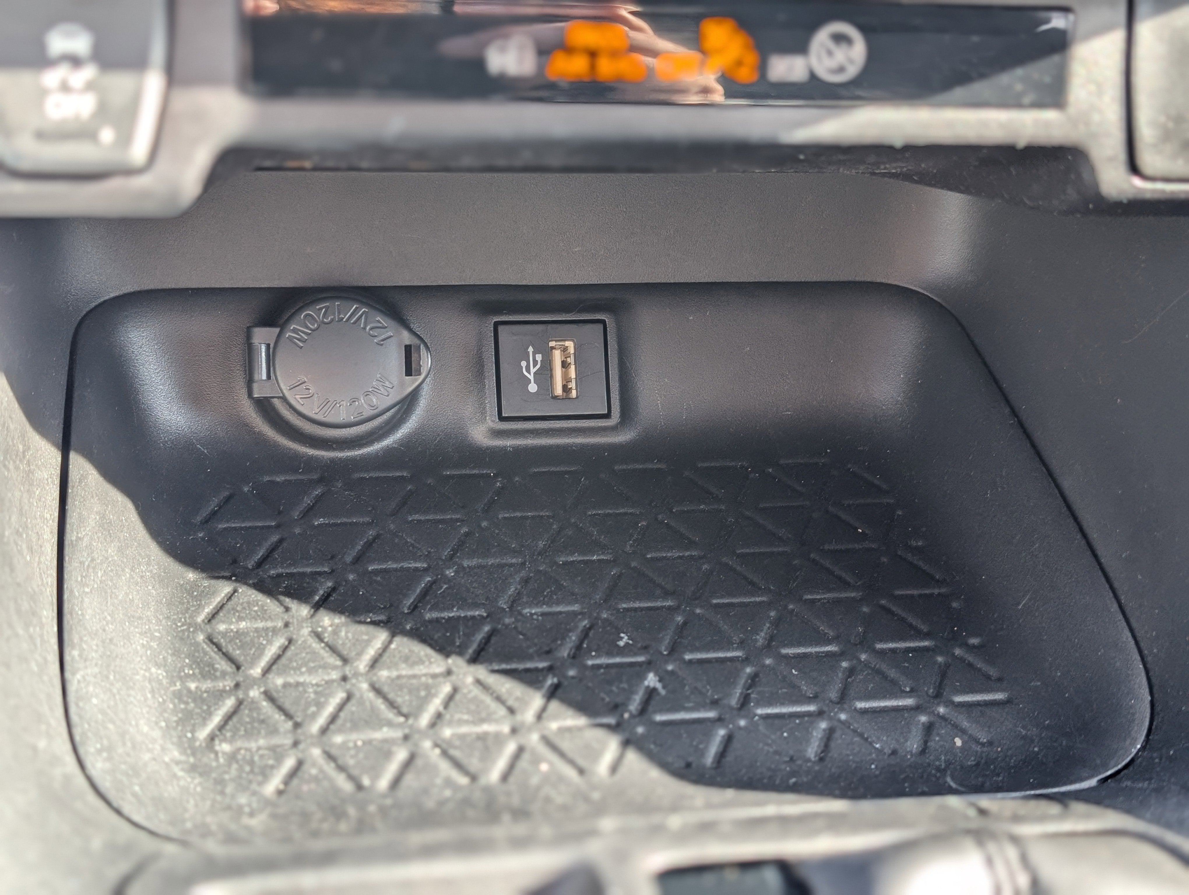 2023 Toyota RAV4 Hybrid Woodland Edition