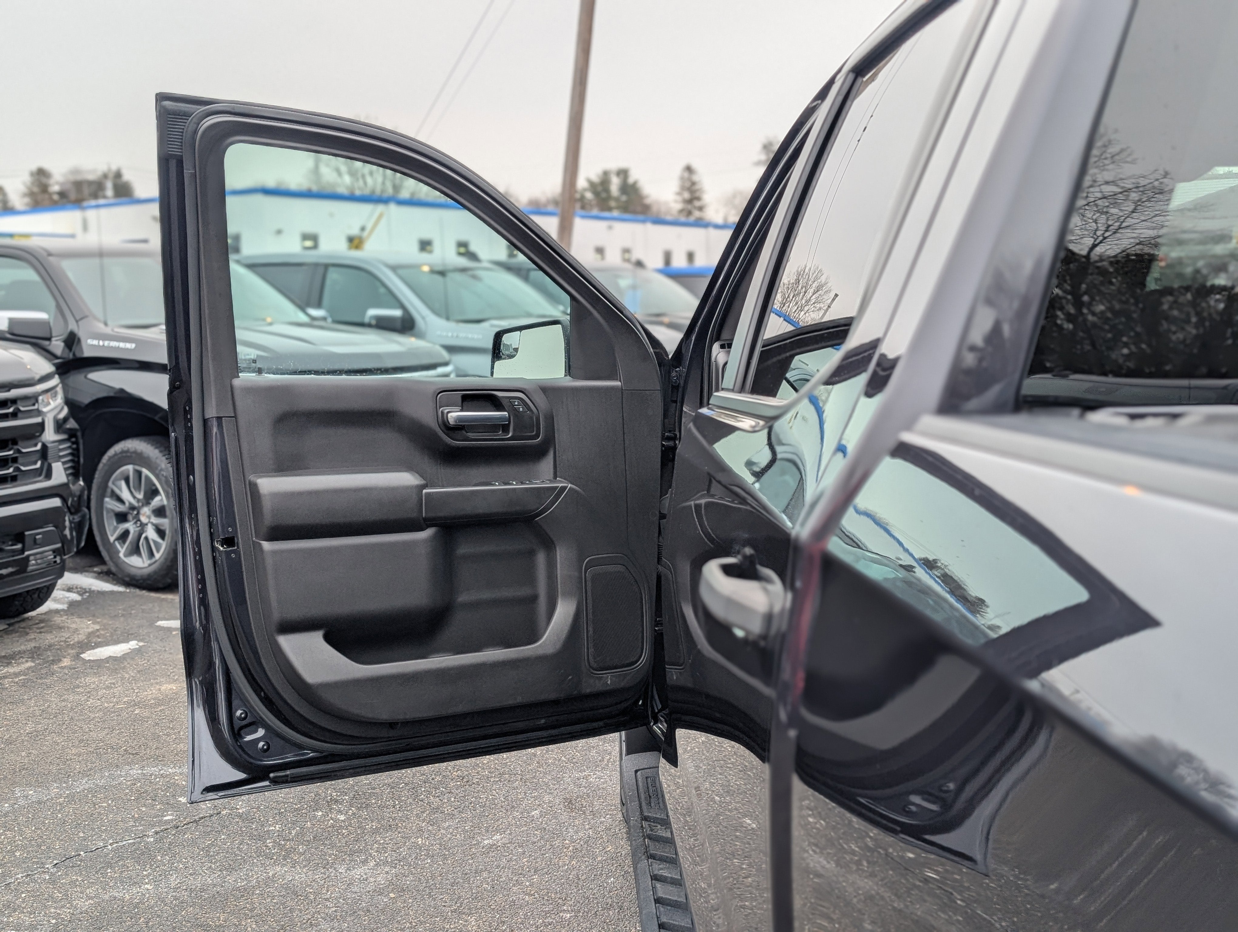 2023 Chevrolet Silverado 1500 Custom Trail Boss