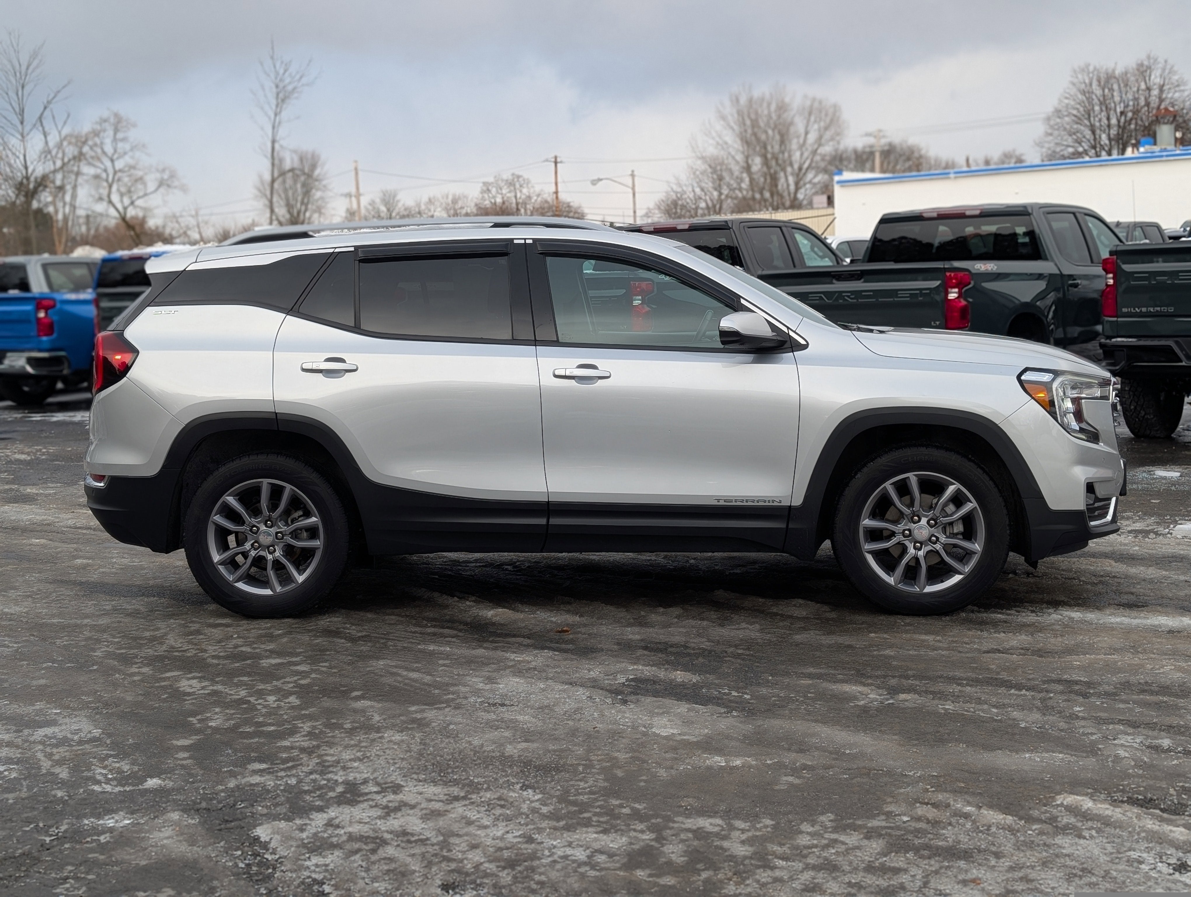 2022 GMC Terrain SLT