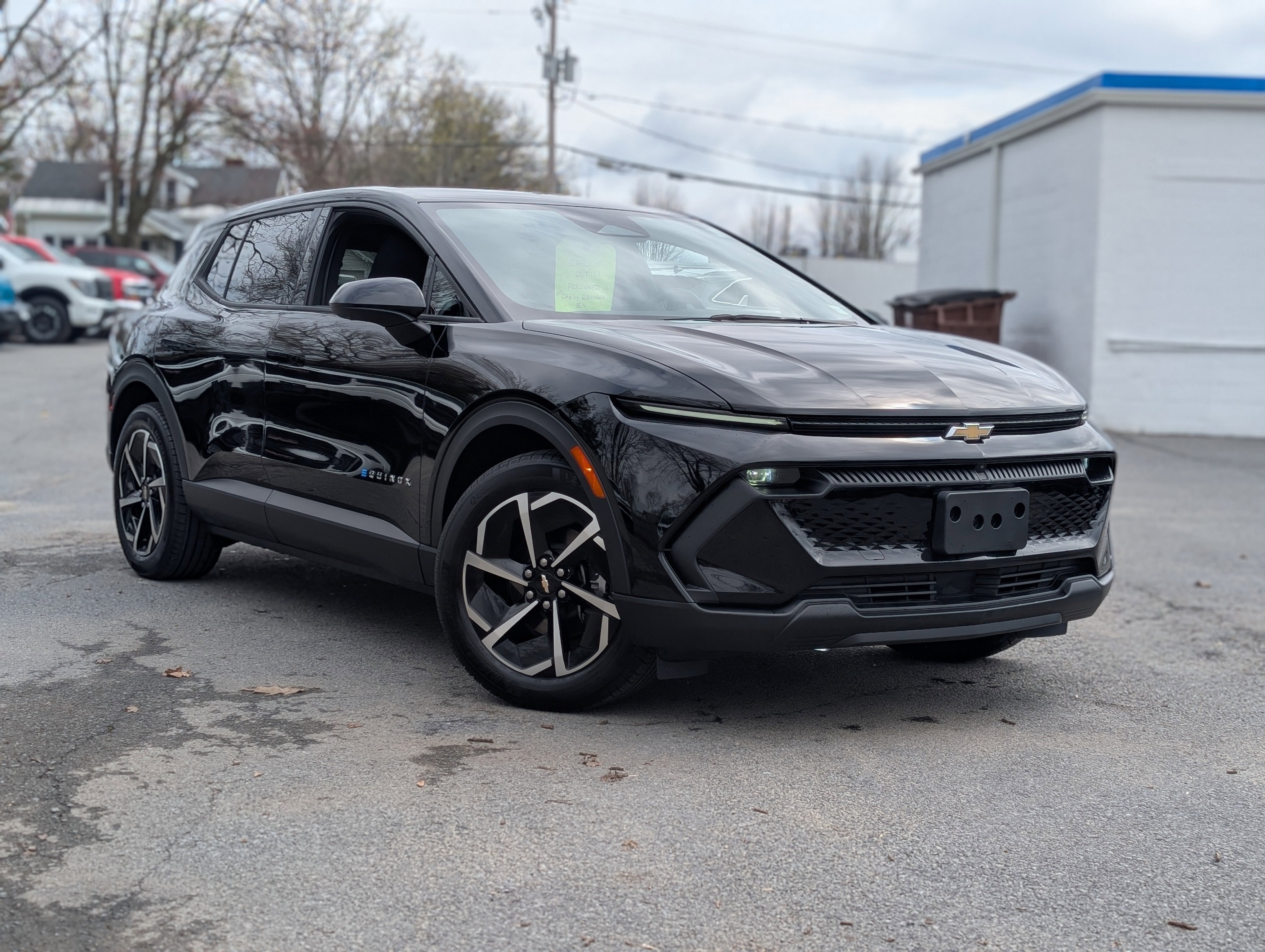 2025 Chevrolet Equinox EV LT