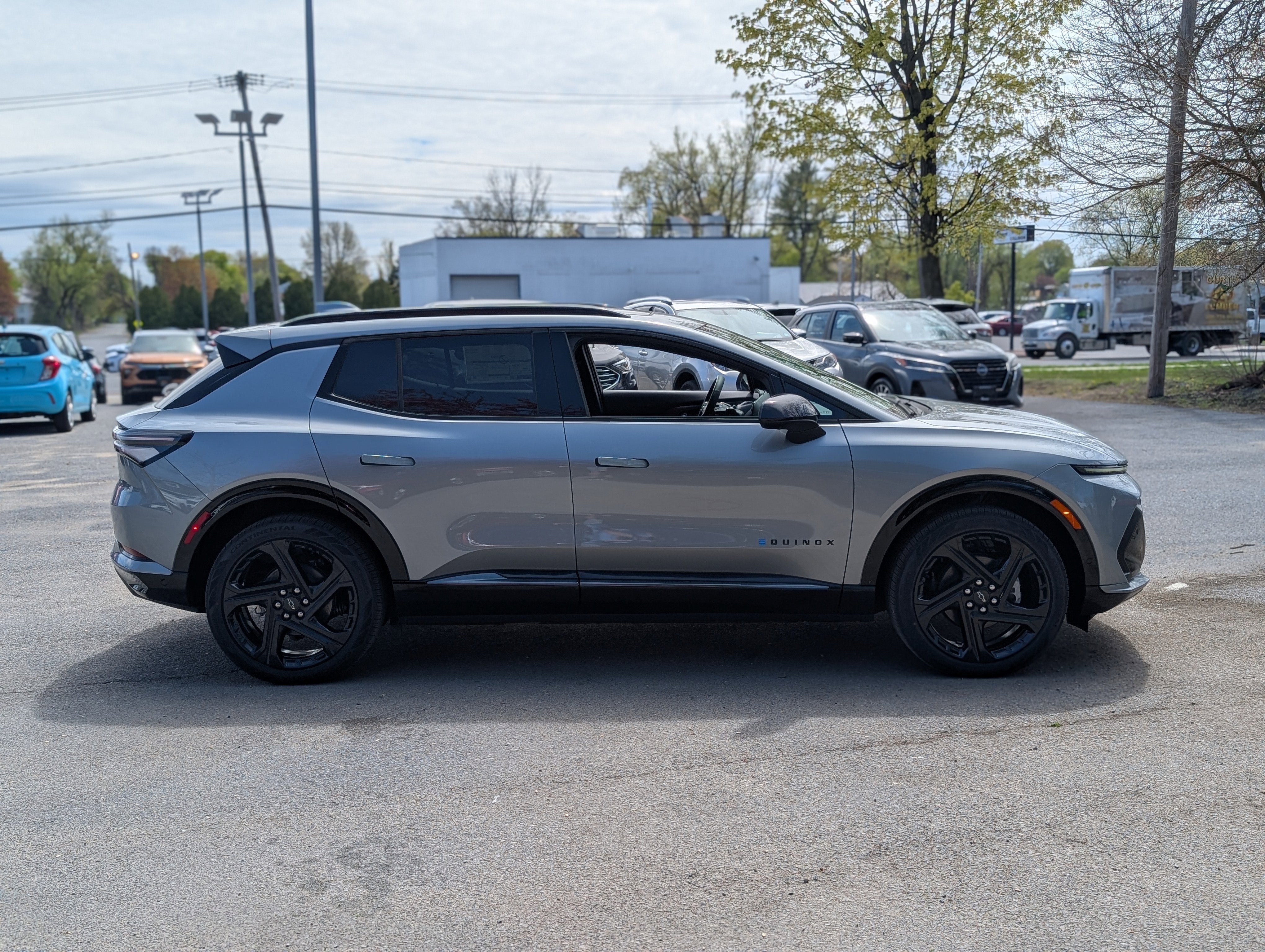 2025 Chevrolet Equinox EV RS