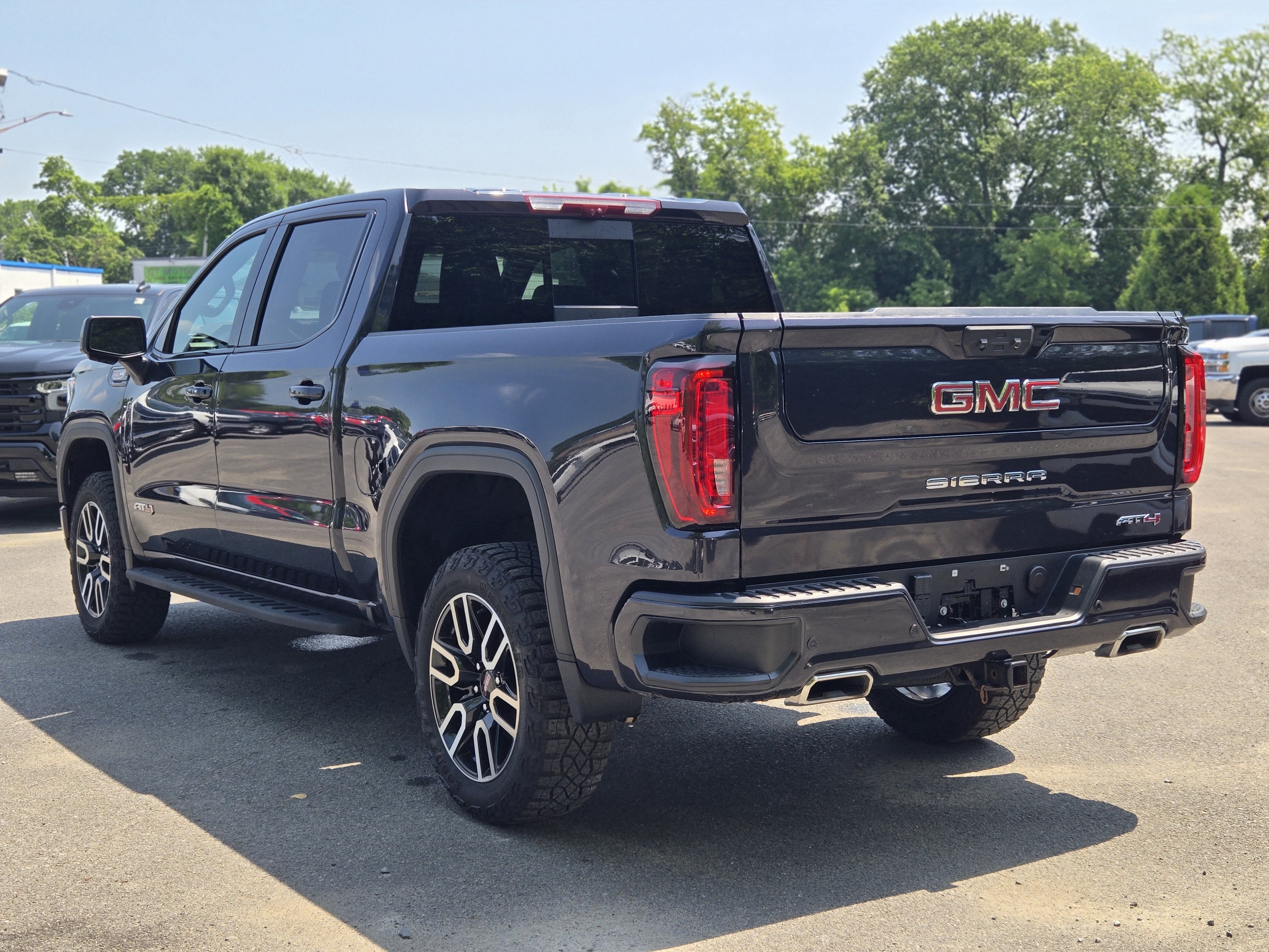 2024 GMC Sierra 1500 AT4