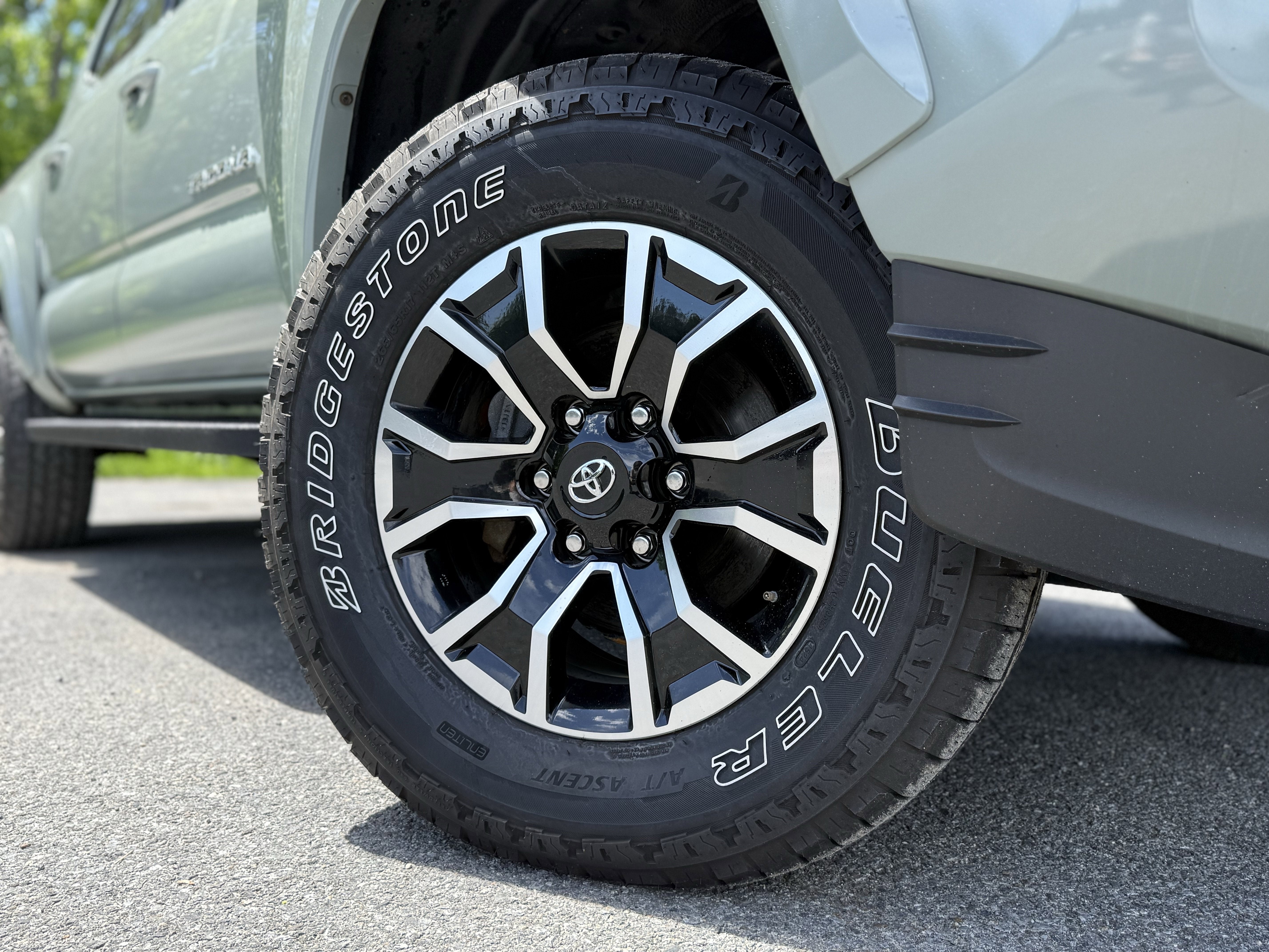 2022 Toyota Tacoma TRD Sport - Photo 8