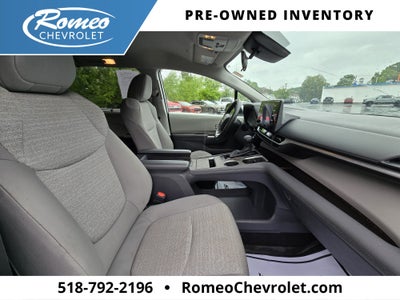2022 Toyota Sienna LE