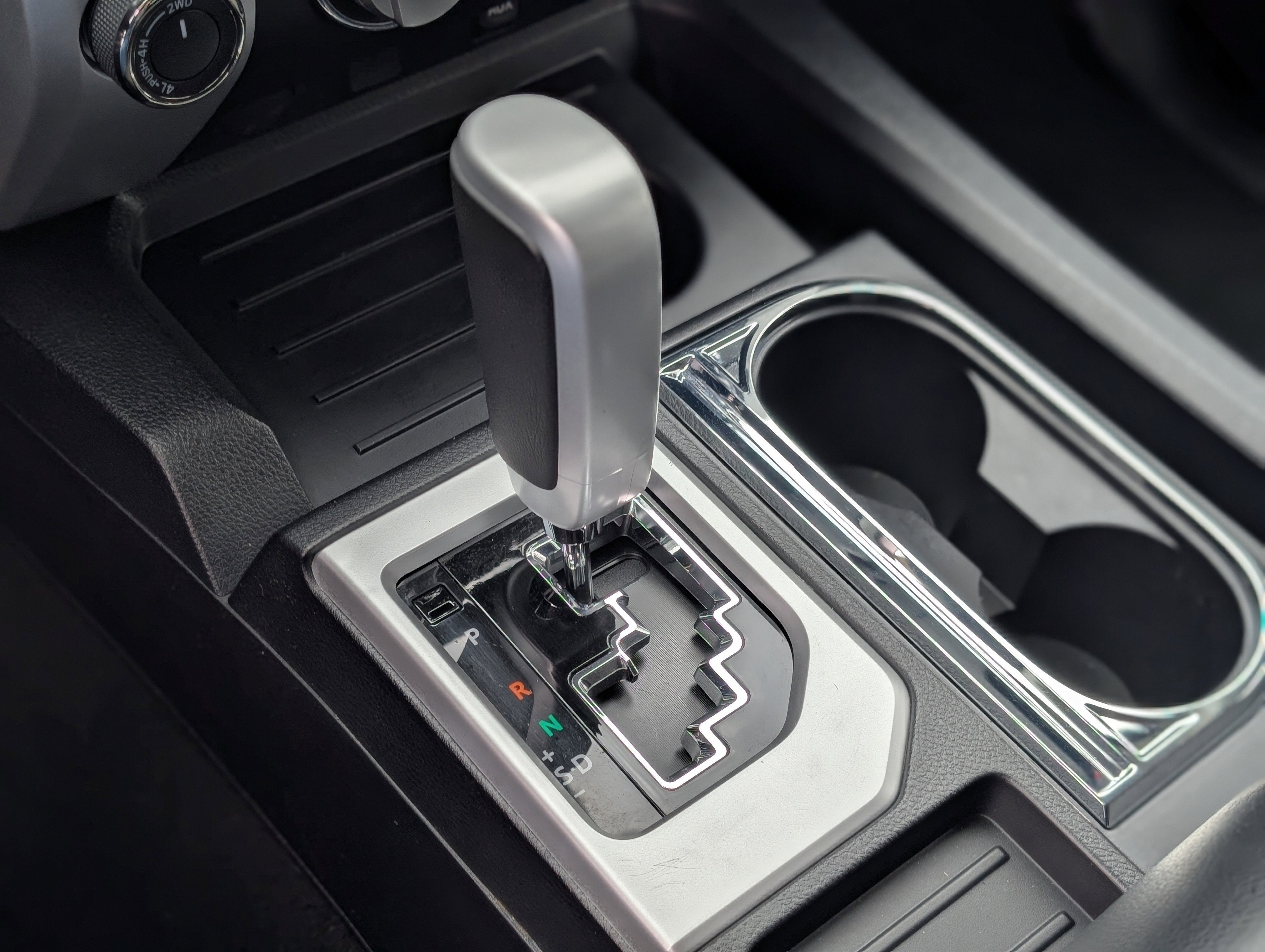 2018 Toyota Tundra SR5 5.7L V8