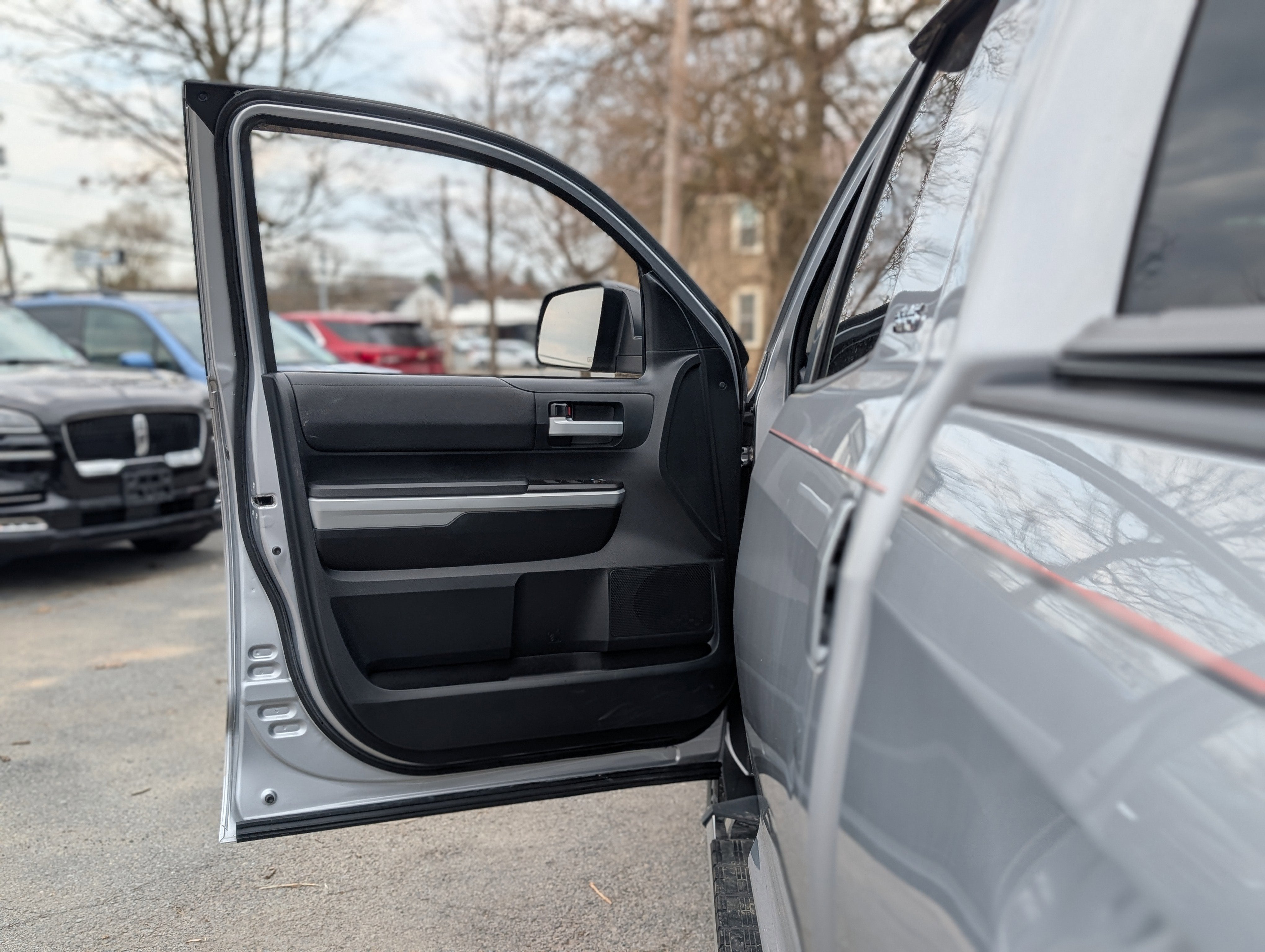 2018 Toyota Tundra SR5 5.7L V8
