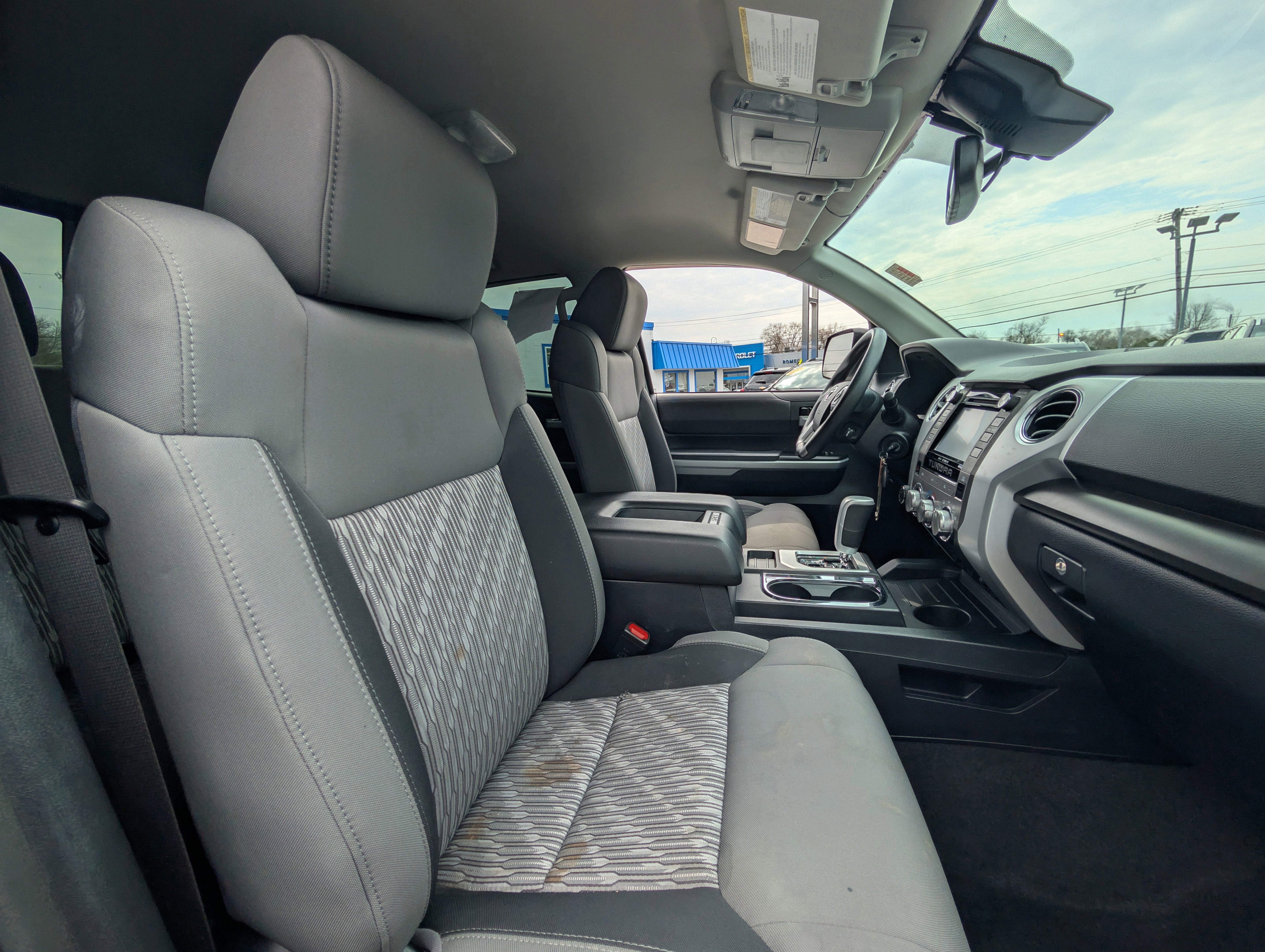 2018 Toyota Tundra SR5 5.7L V8