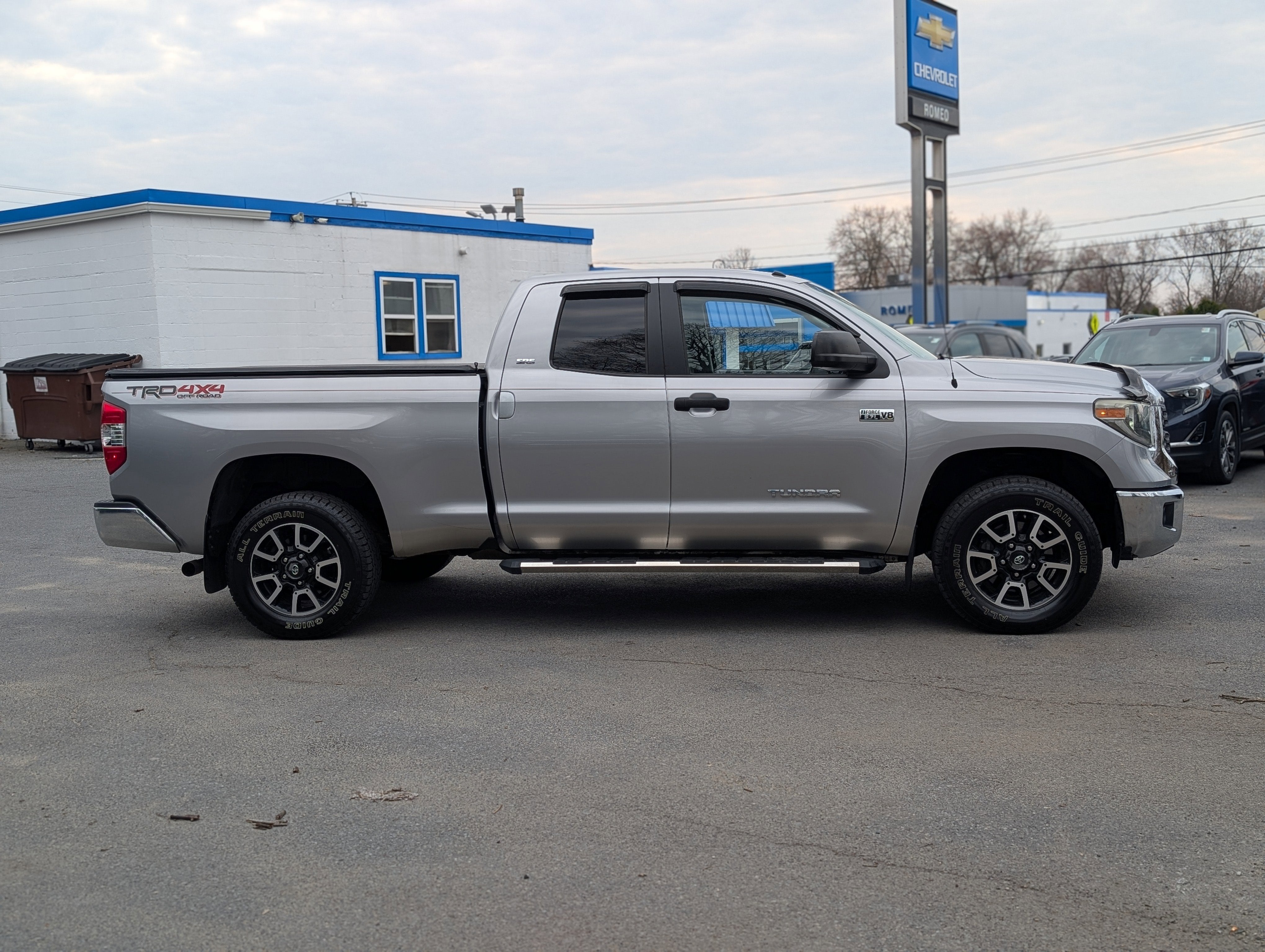 2018 Toyota Tundra SR5 5.7L V8
